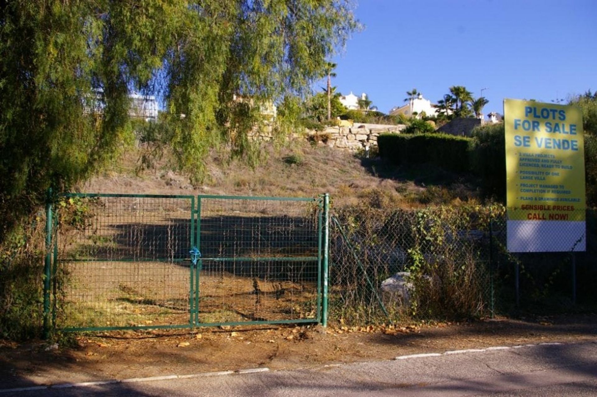 Land in Benahavis, Andalusia 10748741