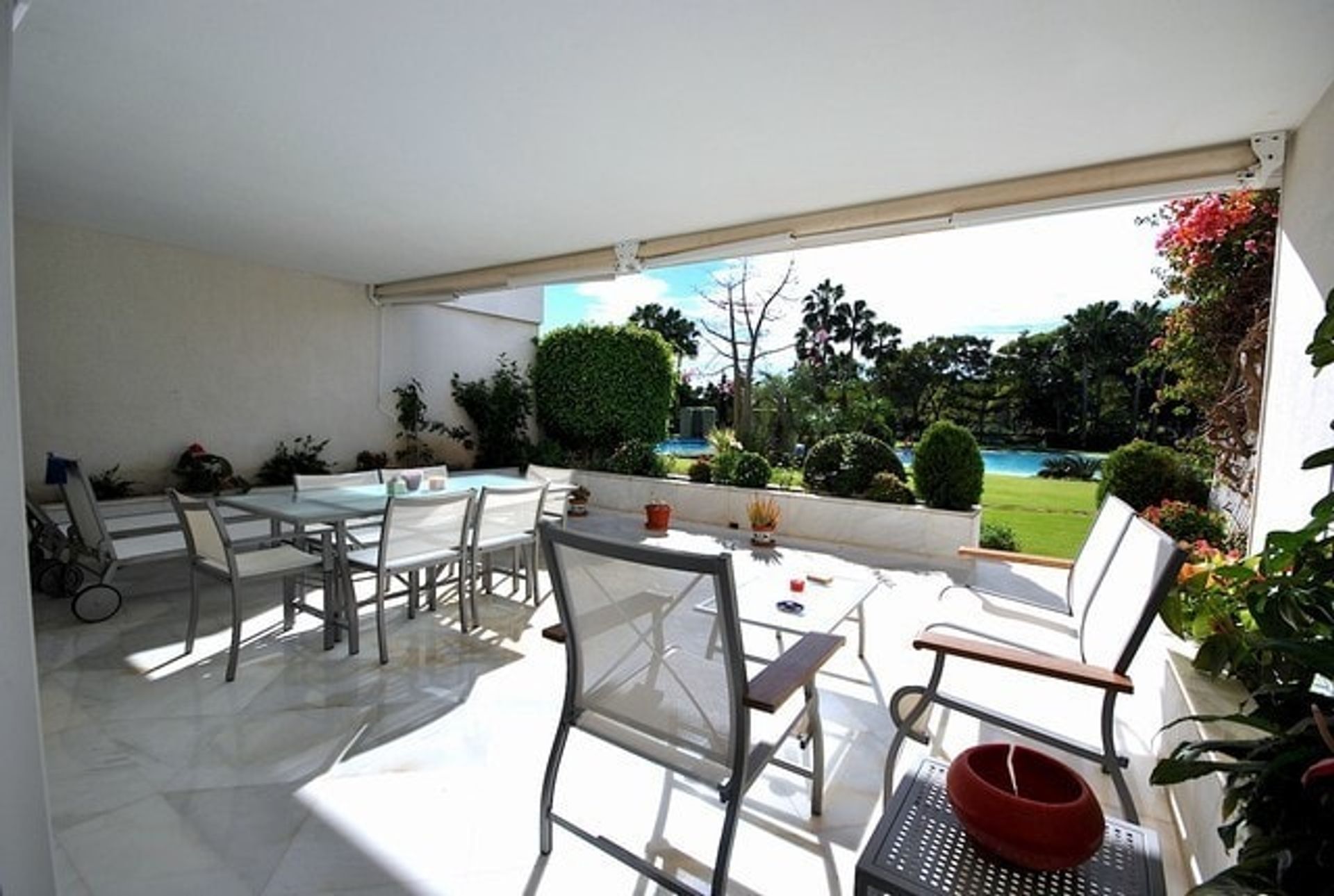 Condominium in Marbella, Andalucía 10749174