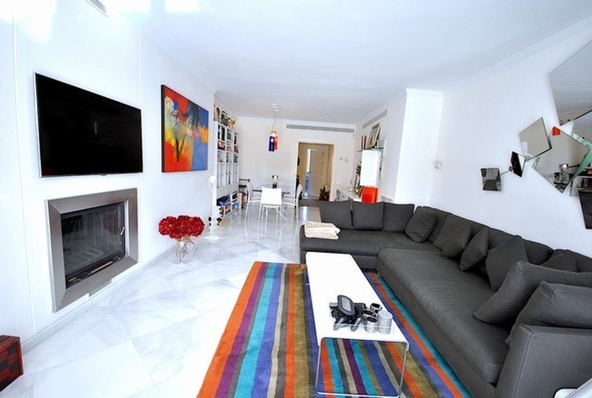 Condominium in Marbella, Andalucía 10749174