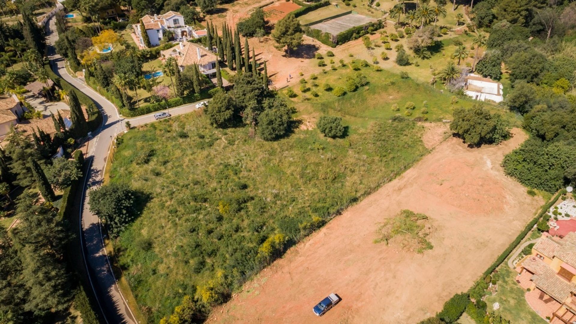 Land in Marbella, Andalucía 10749261