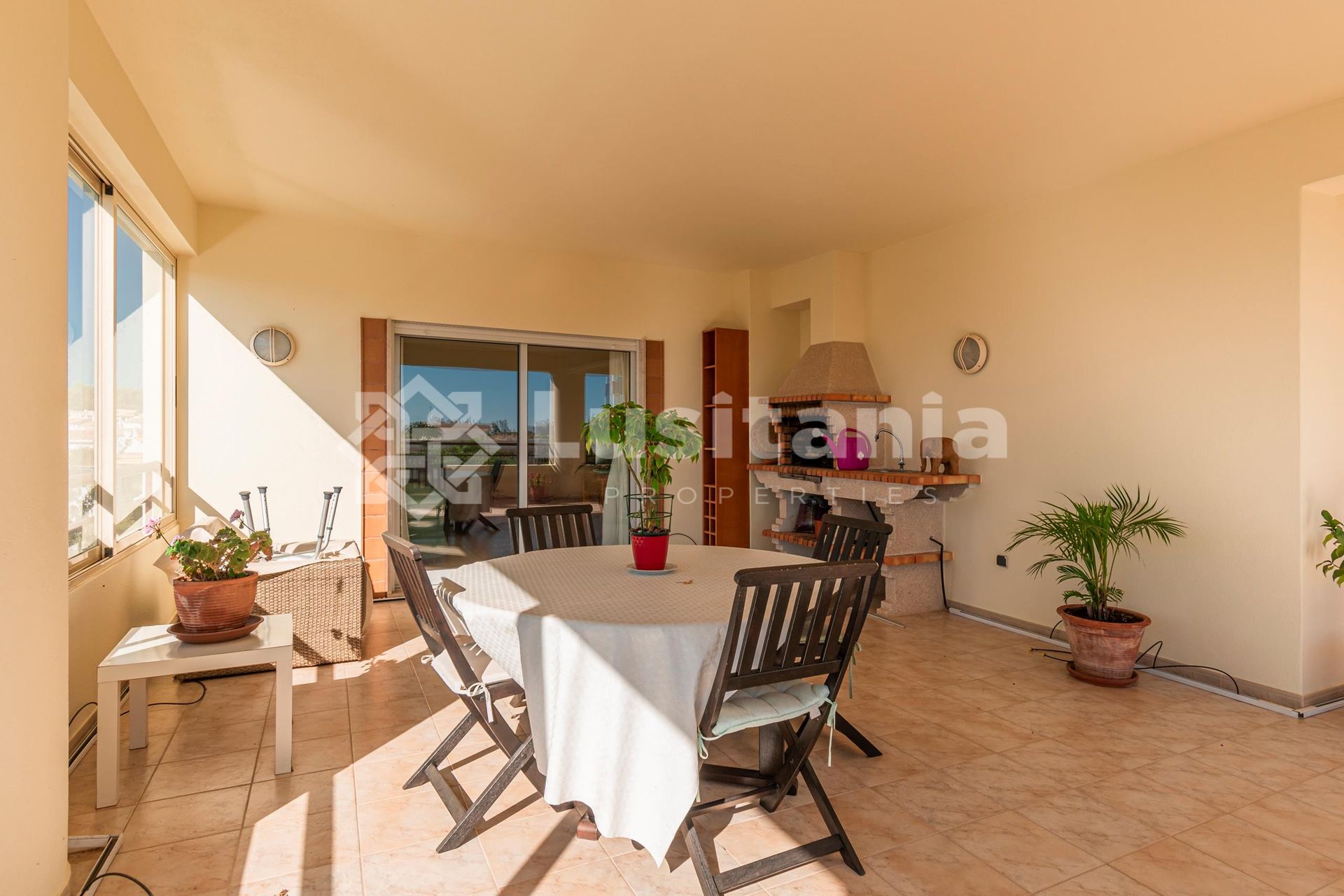 Квартира в Quarteira, Faro 10749870