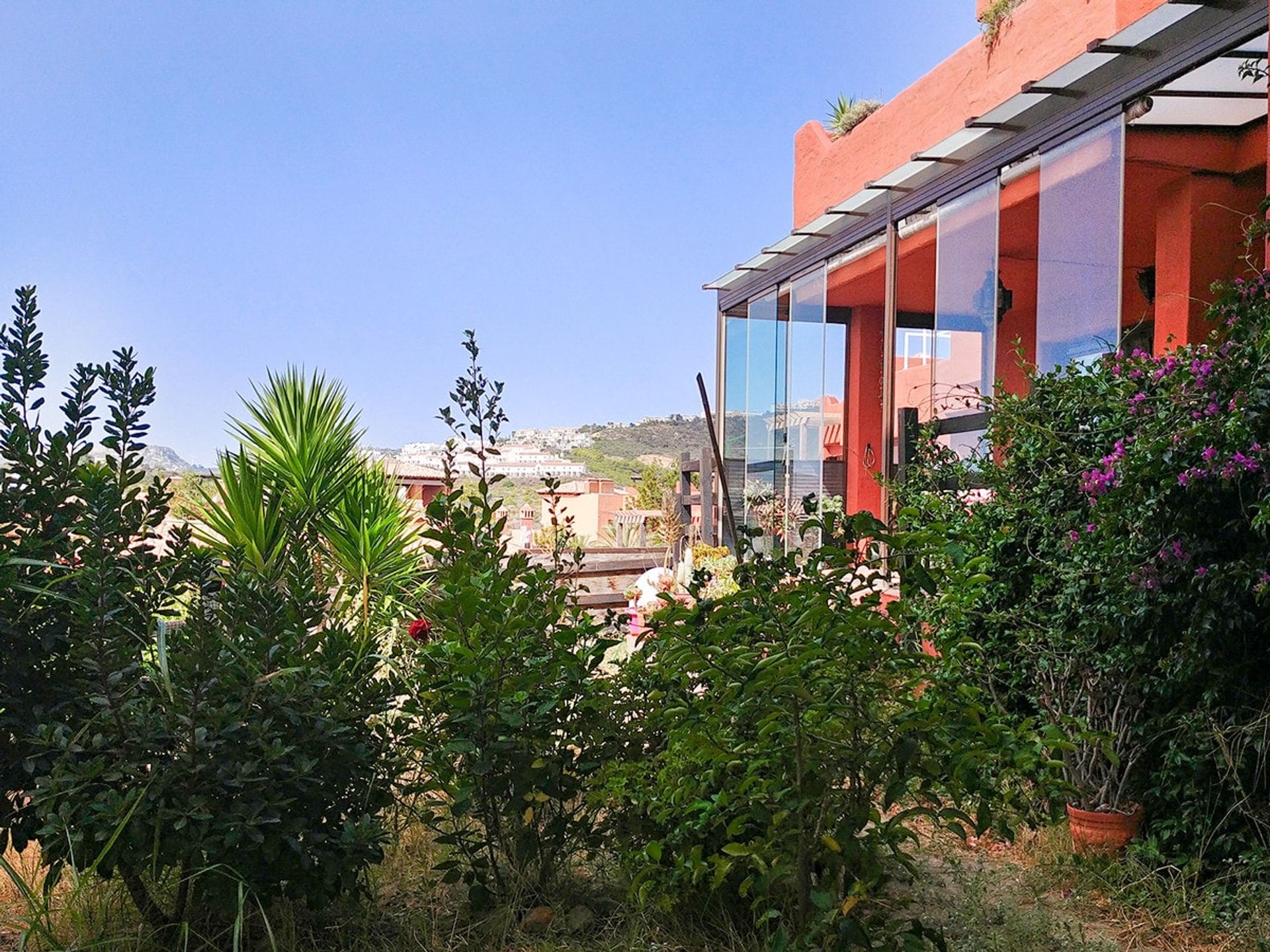 Condominium in San Luis de Sabinillas, Andalusië 10749948