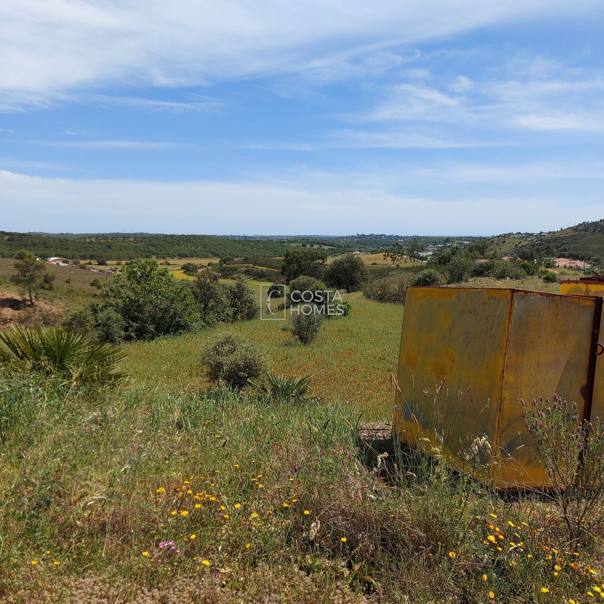 Land in , Faro District 10750206