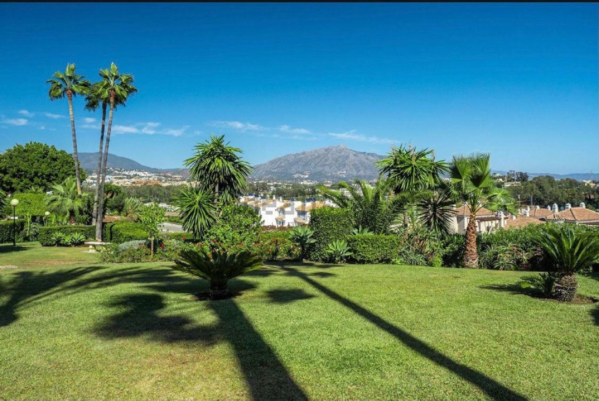 Συγκυριαρχία σε Estepona, Andalucía 10750593