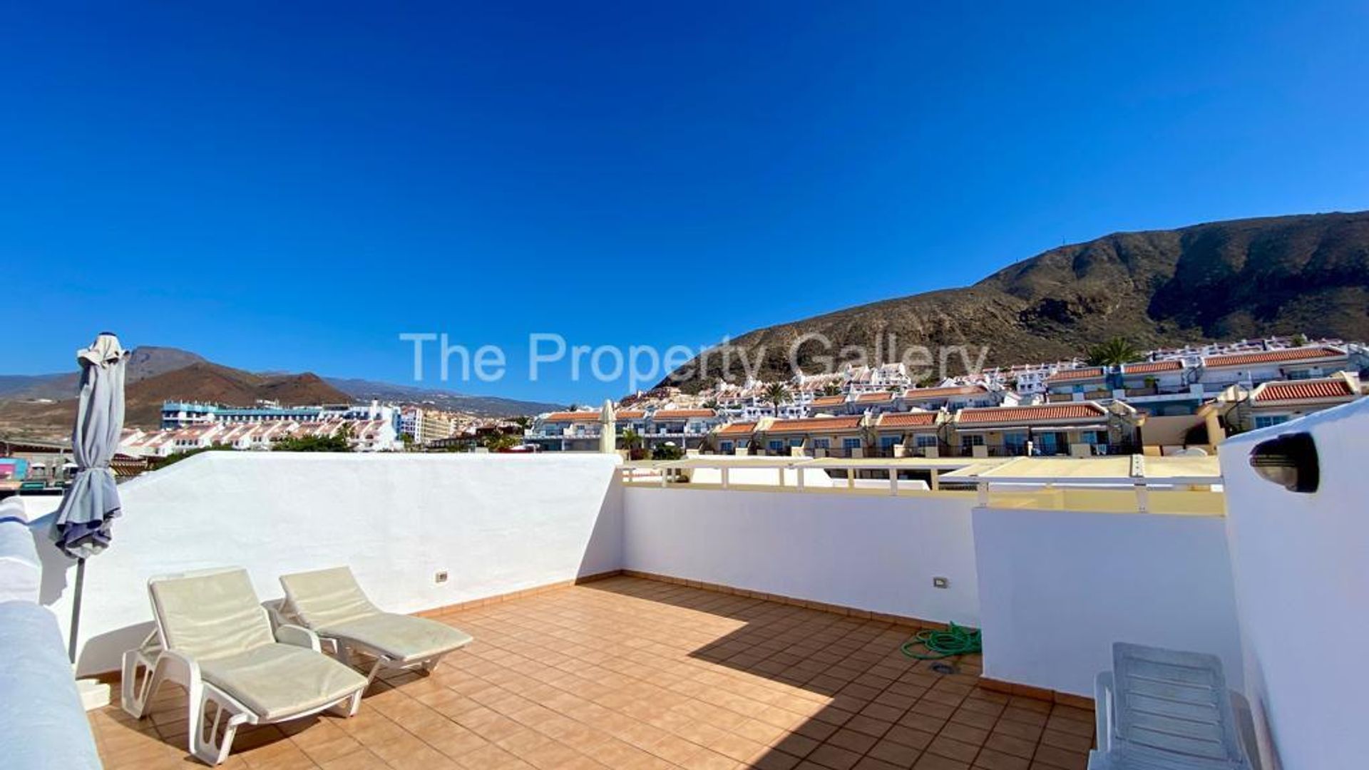 Condominium in , Canary Islands 10750698