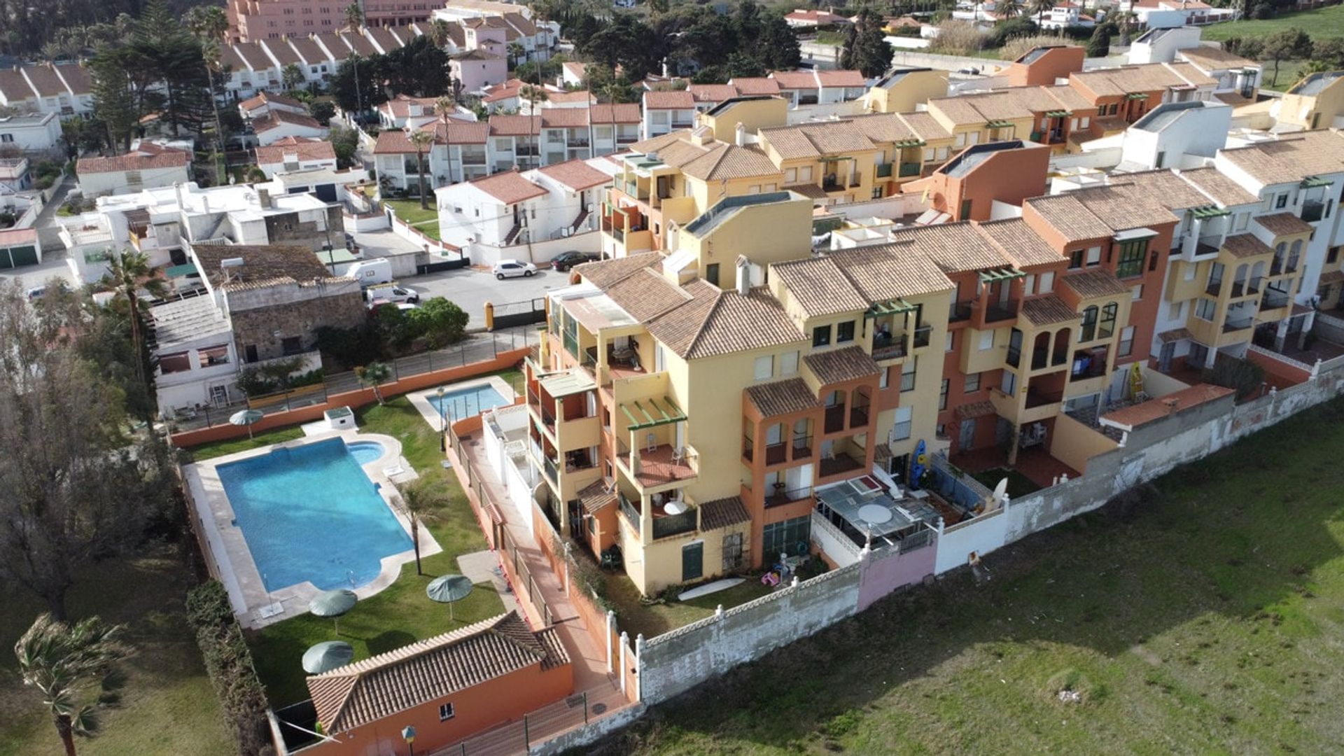 Condominium in Castillo de Sabinillas, Andalusië 10750704