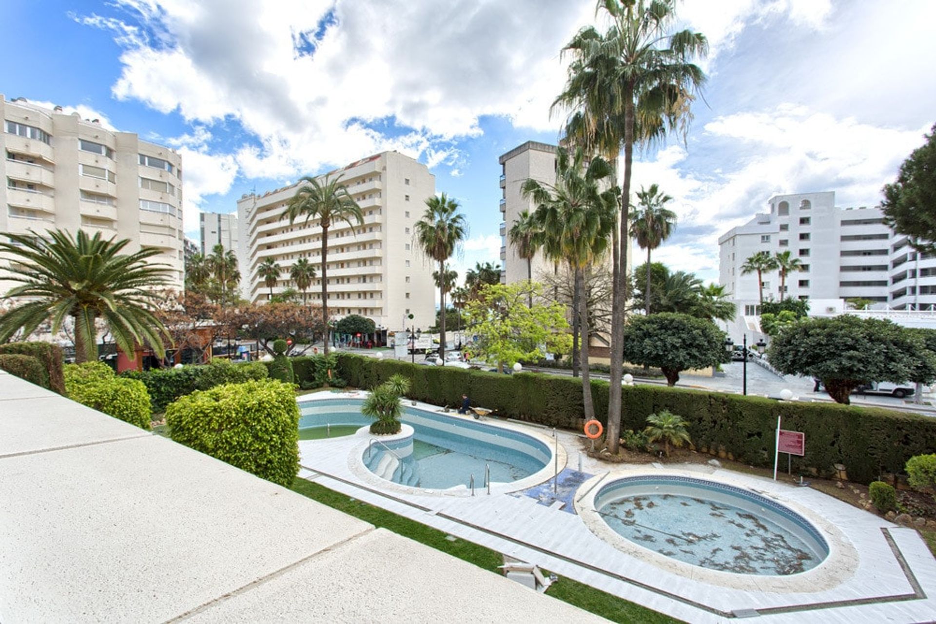 Condominium in Marbella, Andalucía 10750734