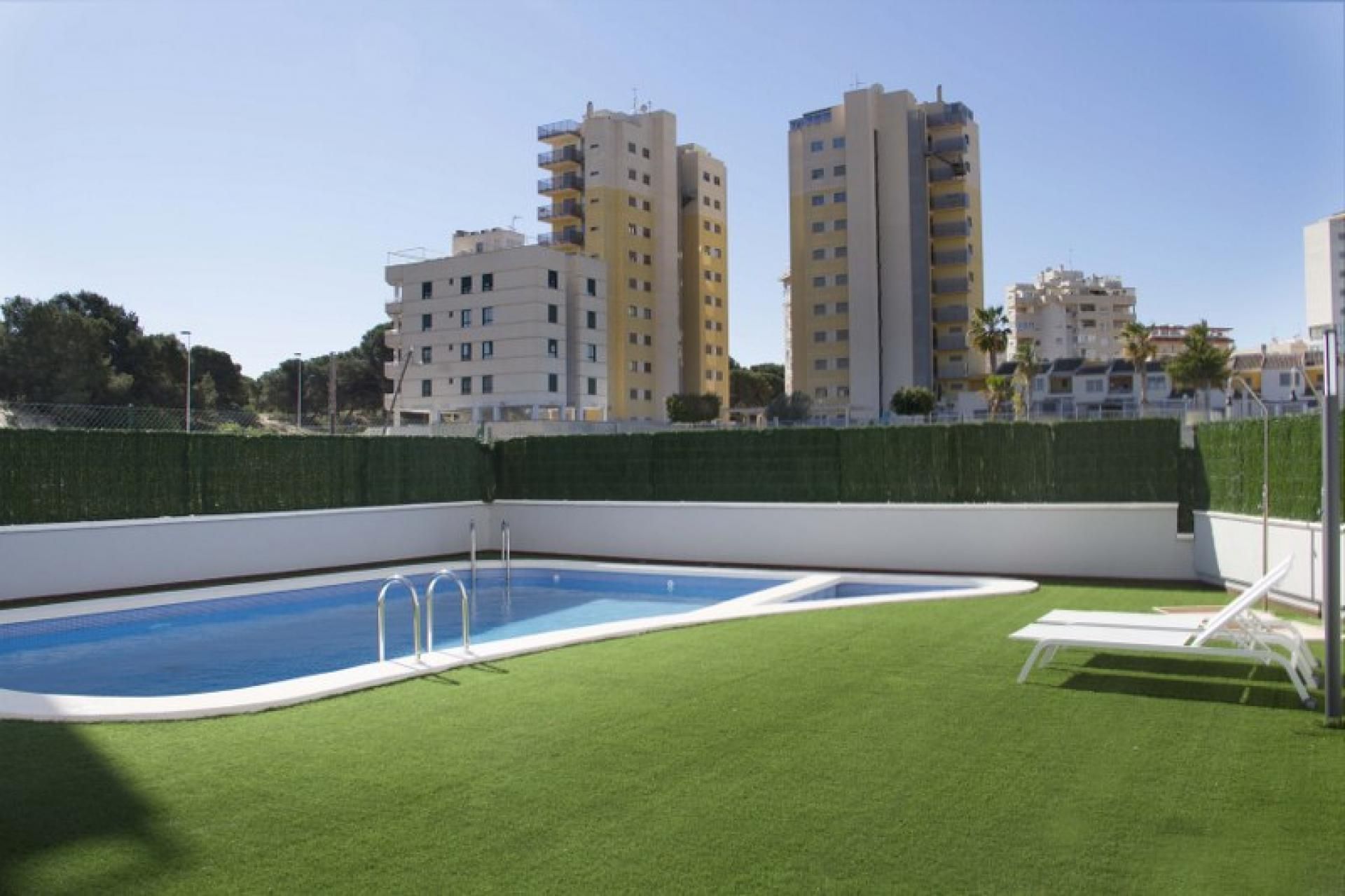 Condominio nel Guardamar del Segura, Comunidad Valenciana 10751180