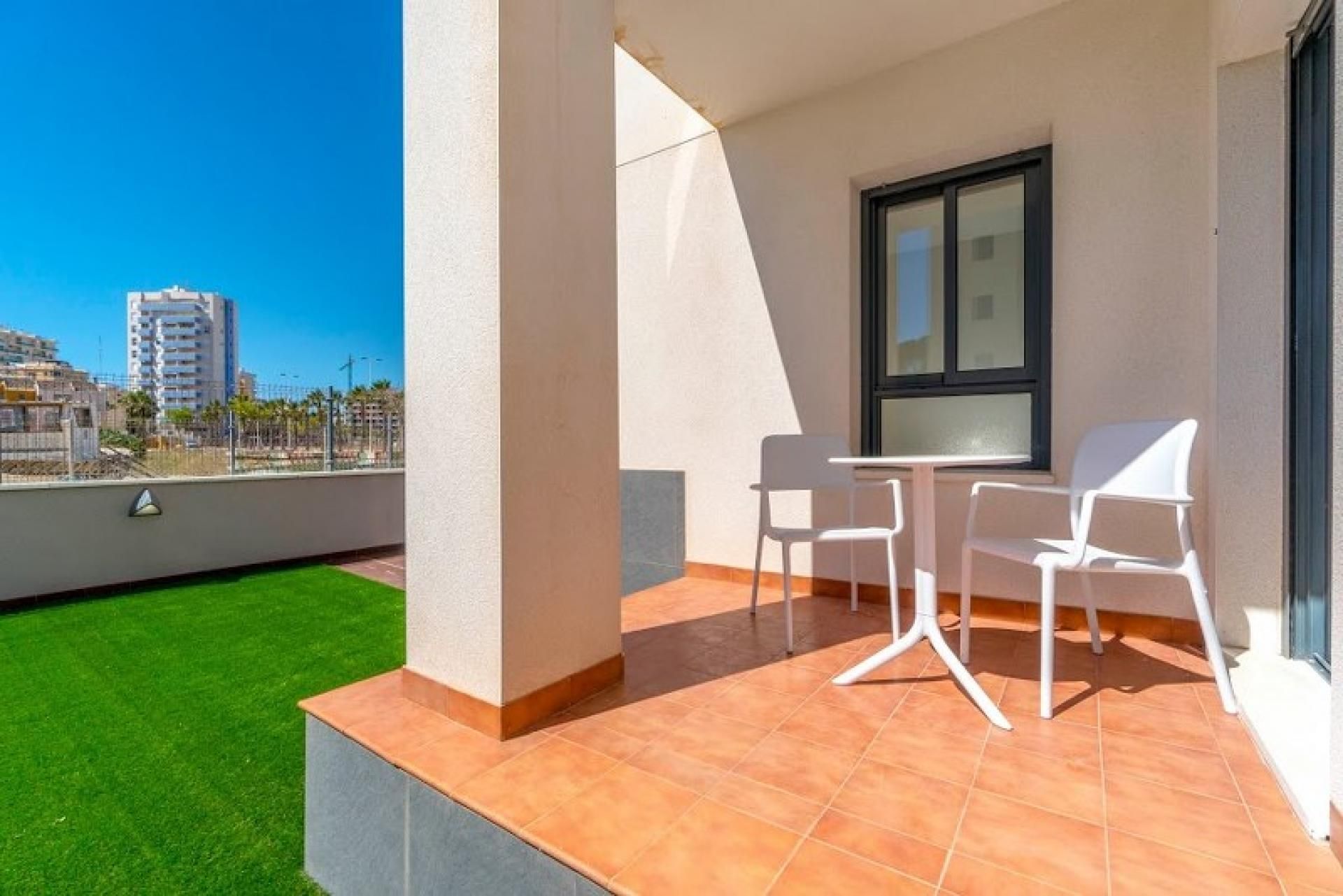 Condominio nel Guardamar del Segura, Comunidad Valenciana 10751180