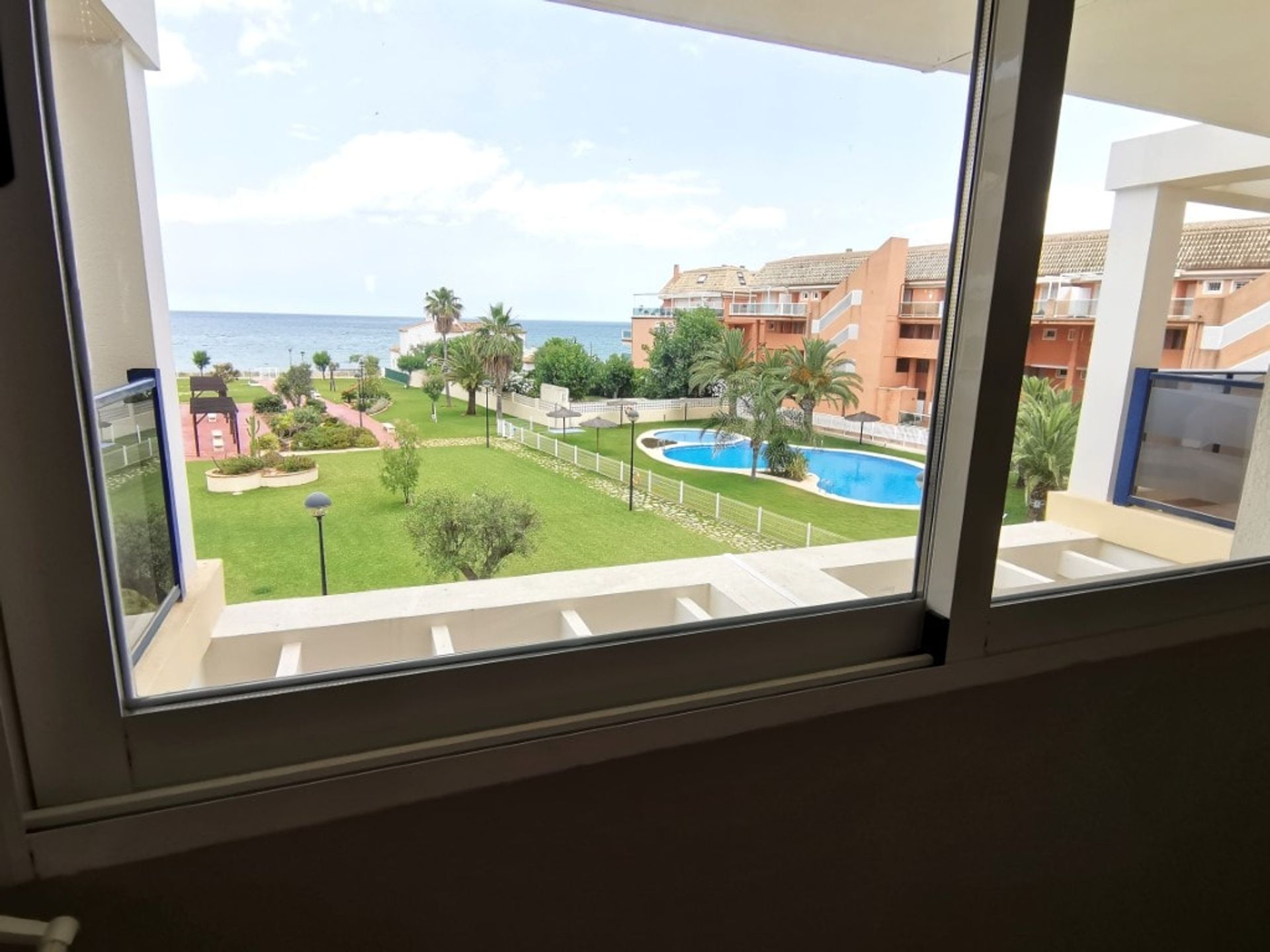 Condominio en Dénia, Comunidad Valenciana 10751402