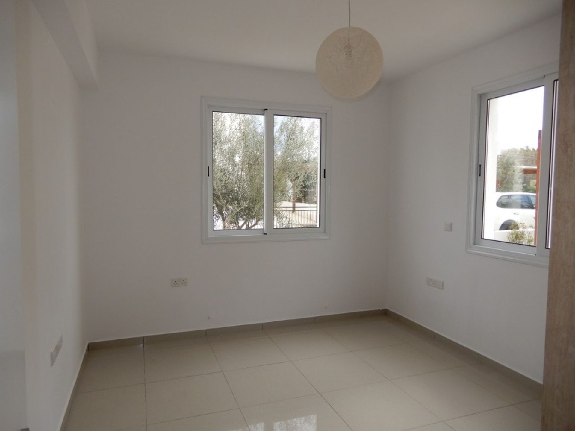 Hus i Emba, Paphos 10752096