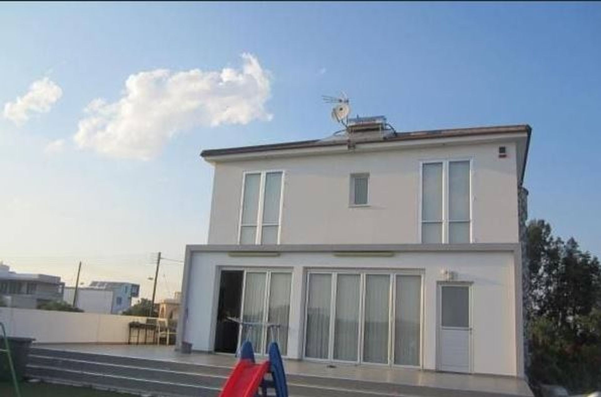 casa no Mormenekşe, Larnaka 10752097