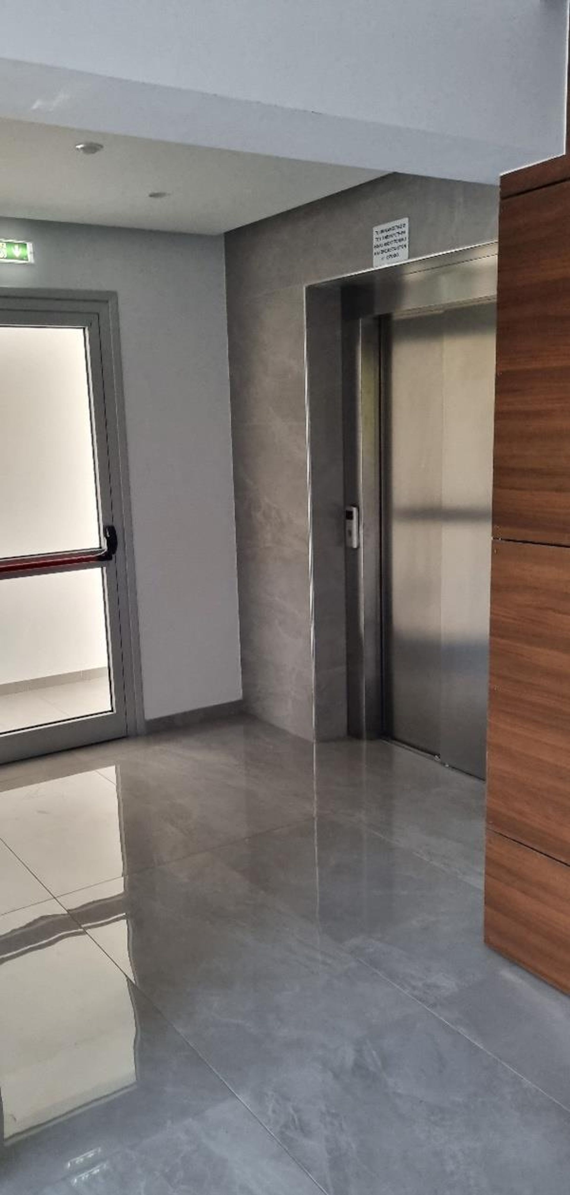 Condominium in Mesa Geitonia, Limassol 10752184