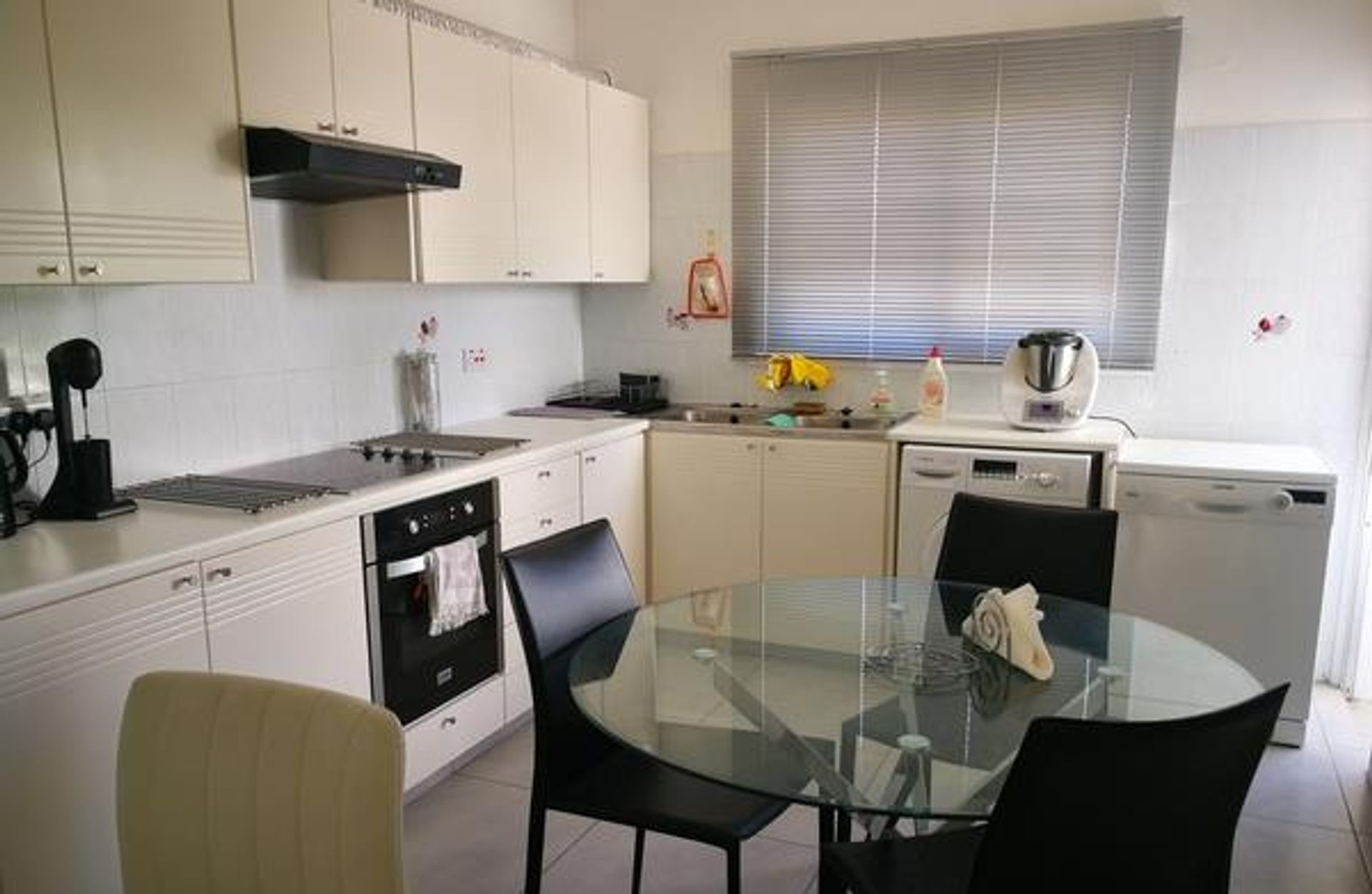 Condominio nel Nicosia, Lefkosia 10752882