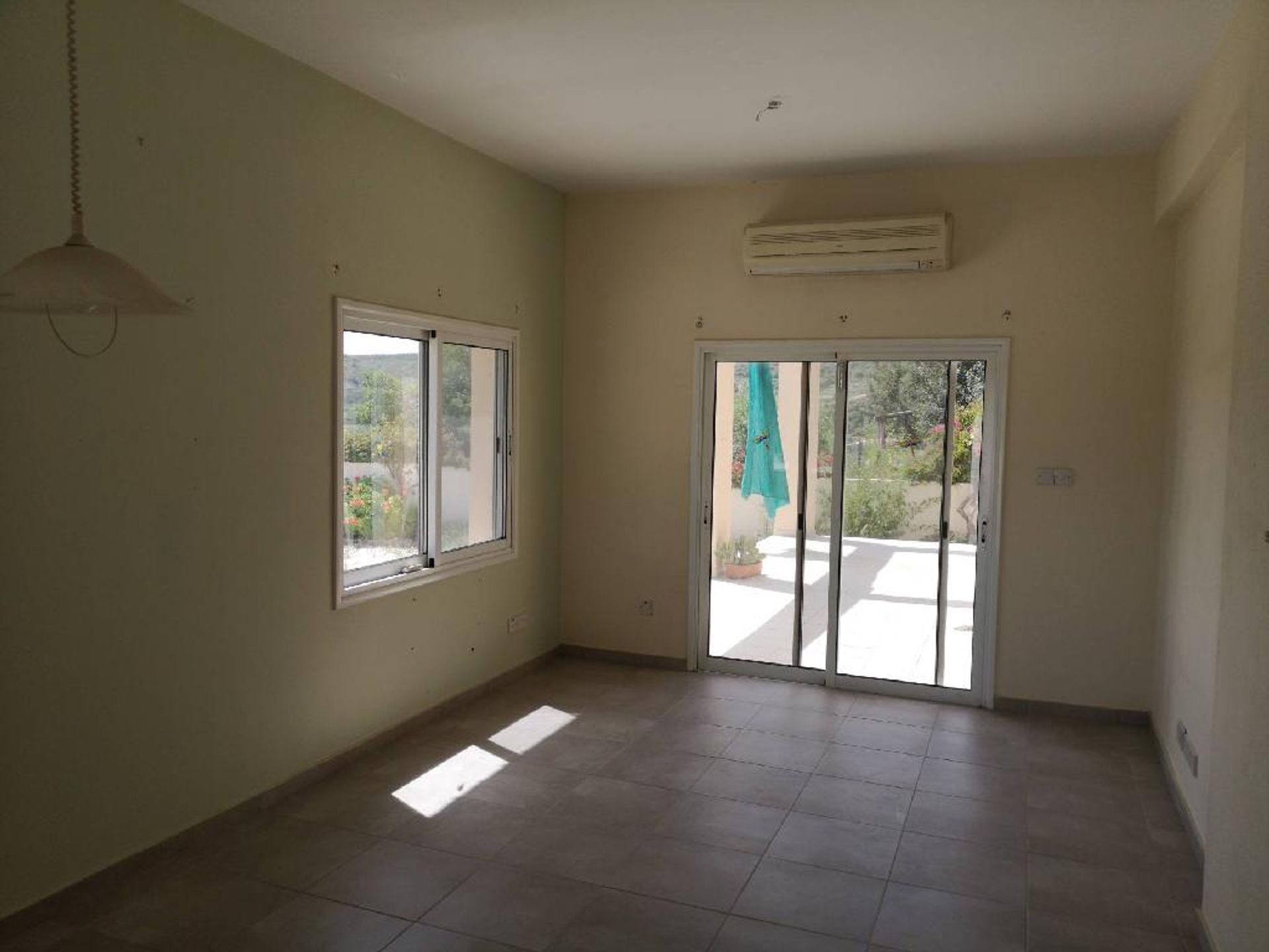 بيت في Pissouri, Limassol 10753436