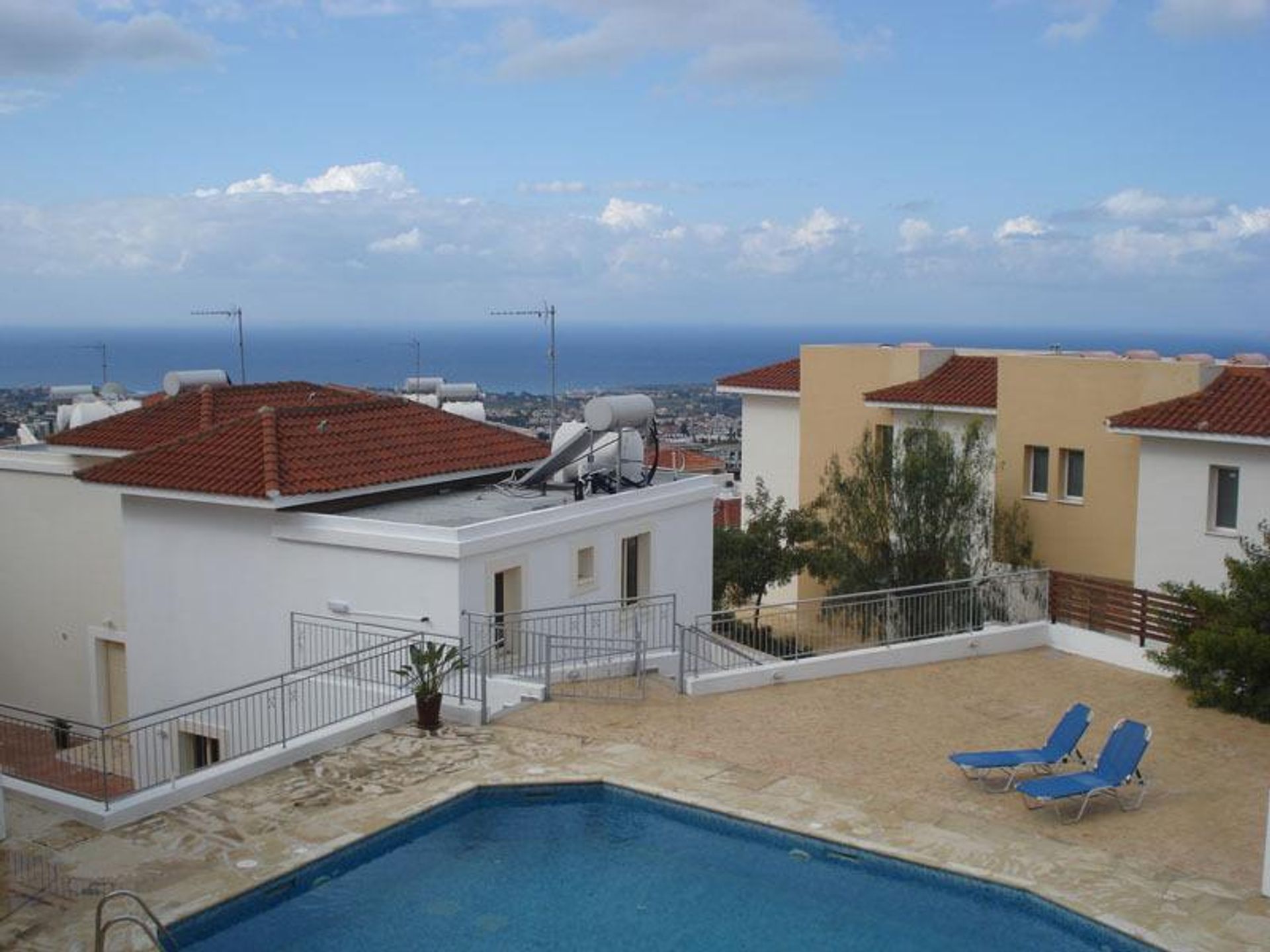 Condominio nel Peyia, Paphos 10753922