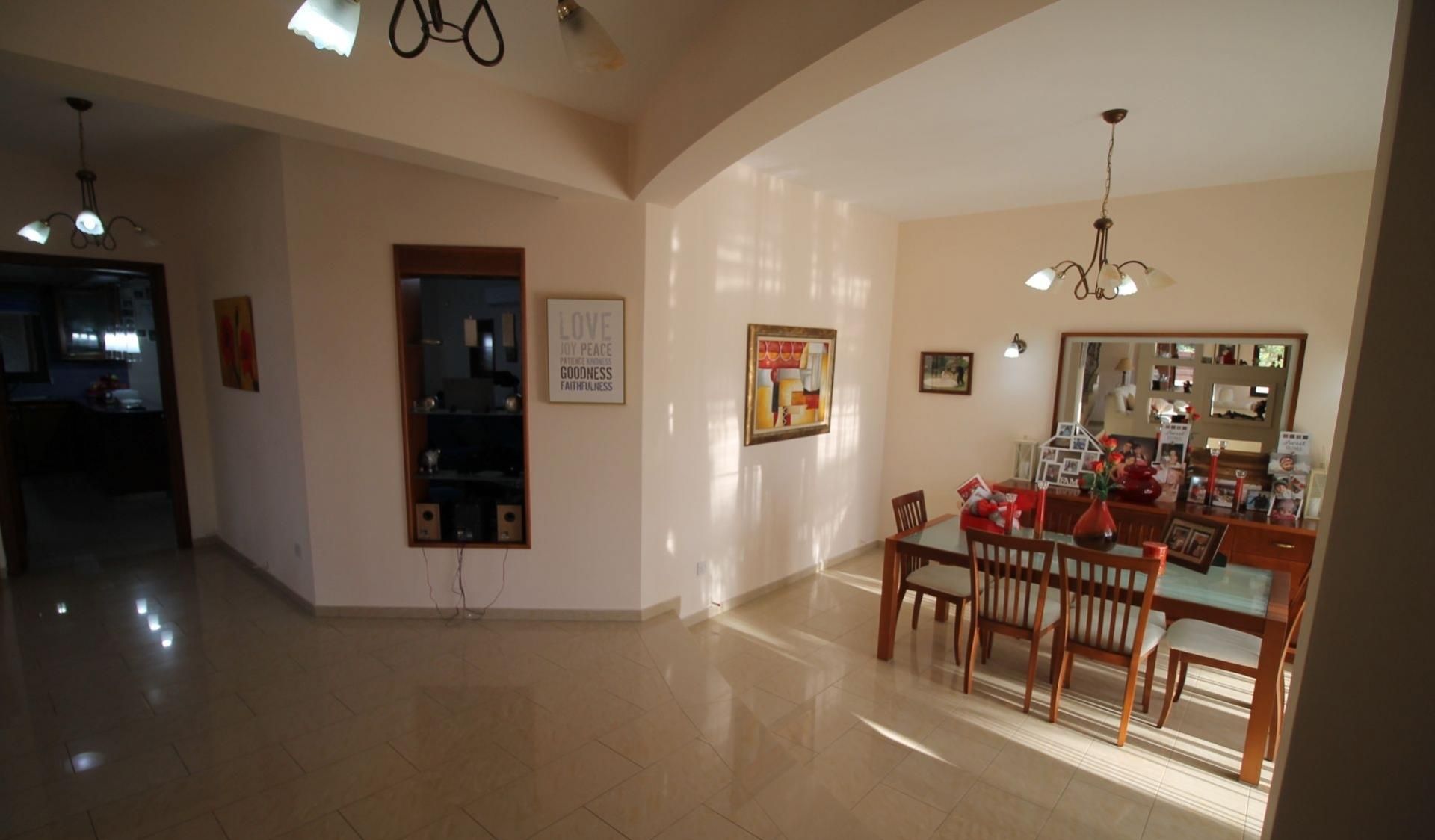 rumah dalam Aradippou, Larnaca 10754028