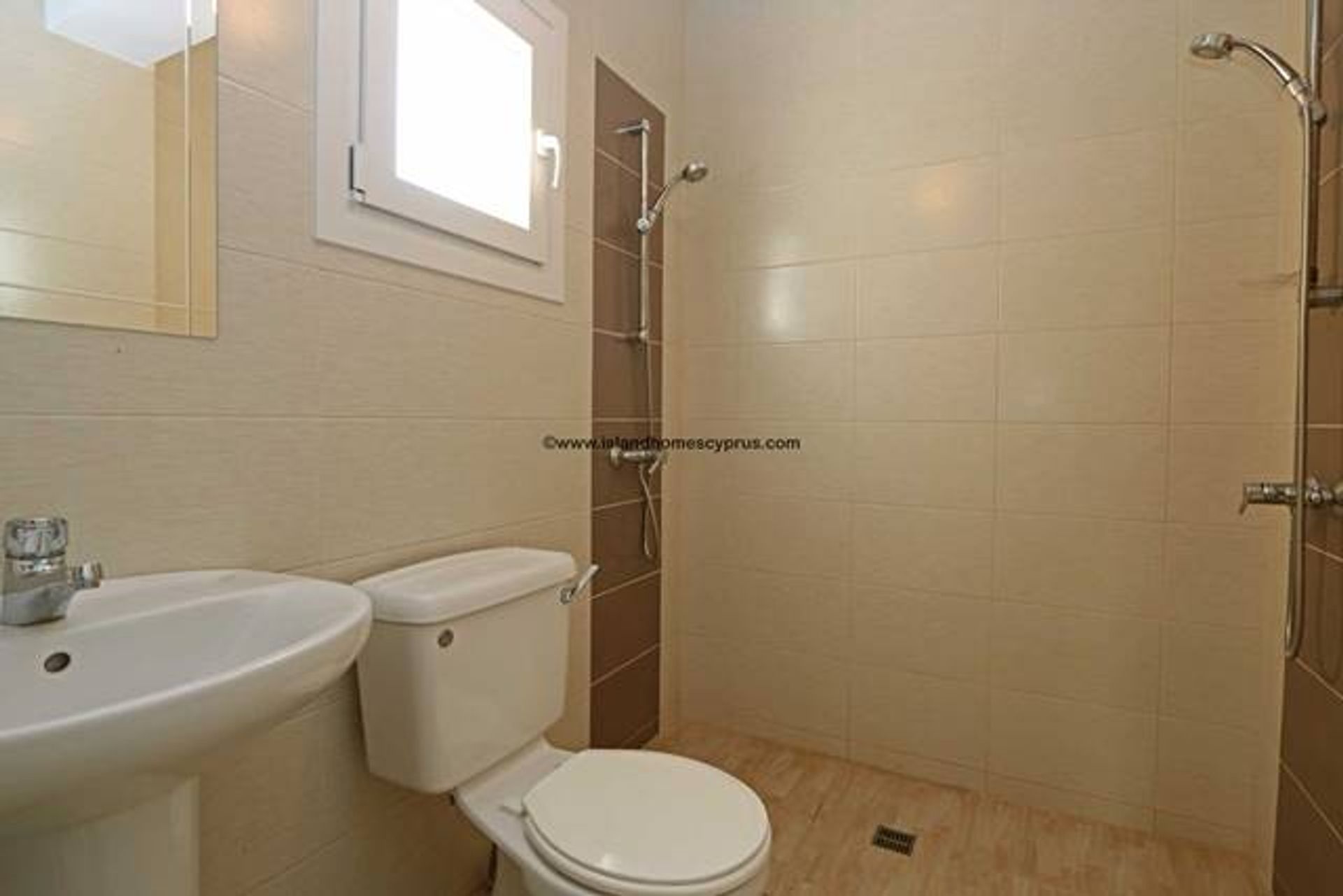 House in Agios Tychon, Larnaka 10754238