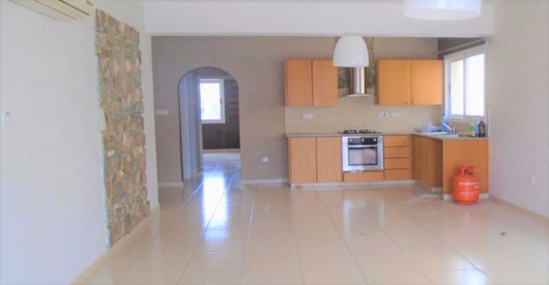 Condominium in Peyia, Paphos 10754278