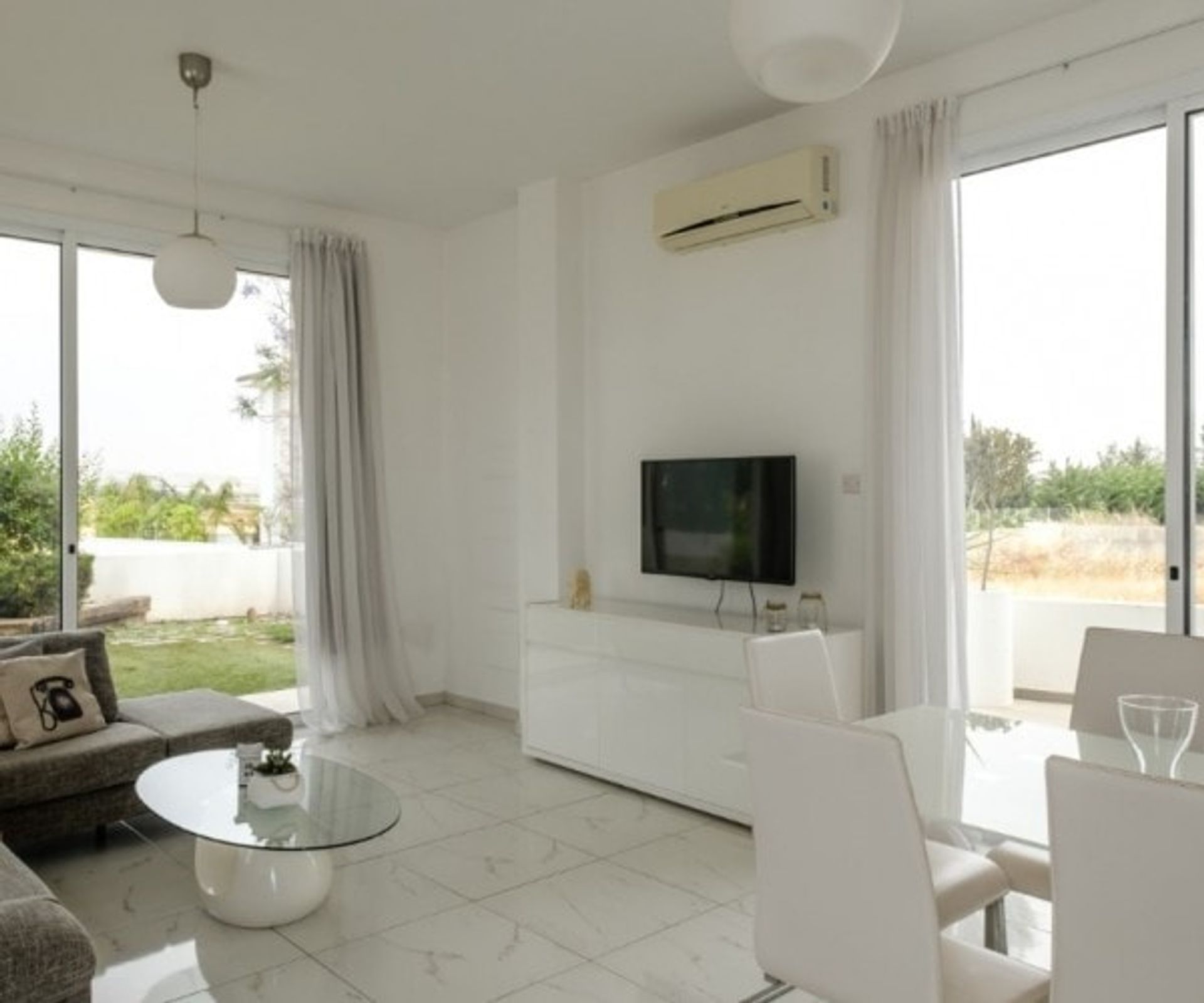 casa no Dromolaxia, Larnaca 10754334