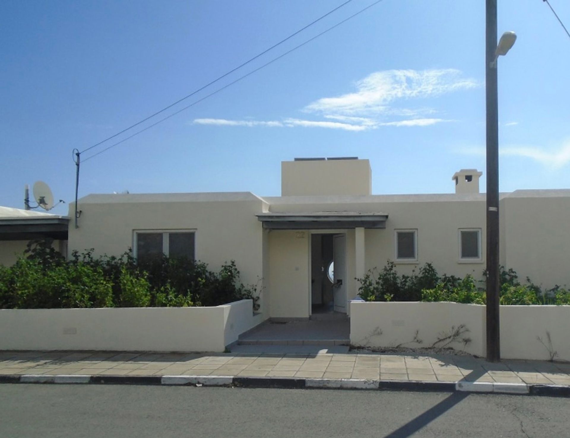 Condominium in Mesa Chorio, Pafos 10754568