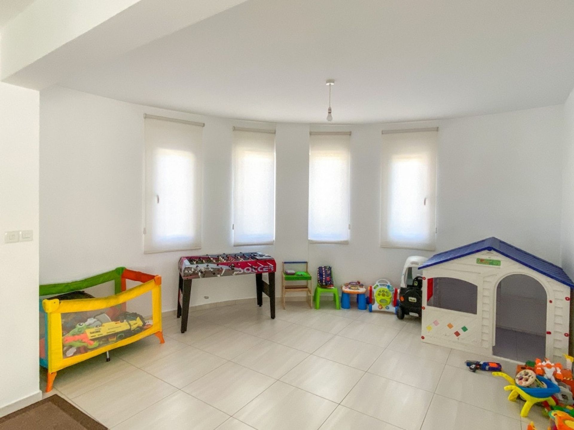 Hus i Emba, Paphos 10755333