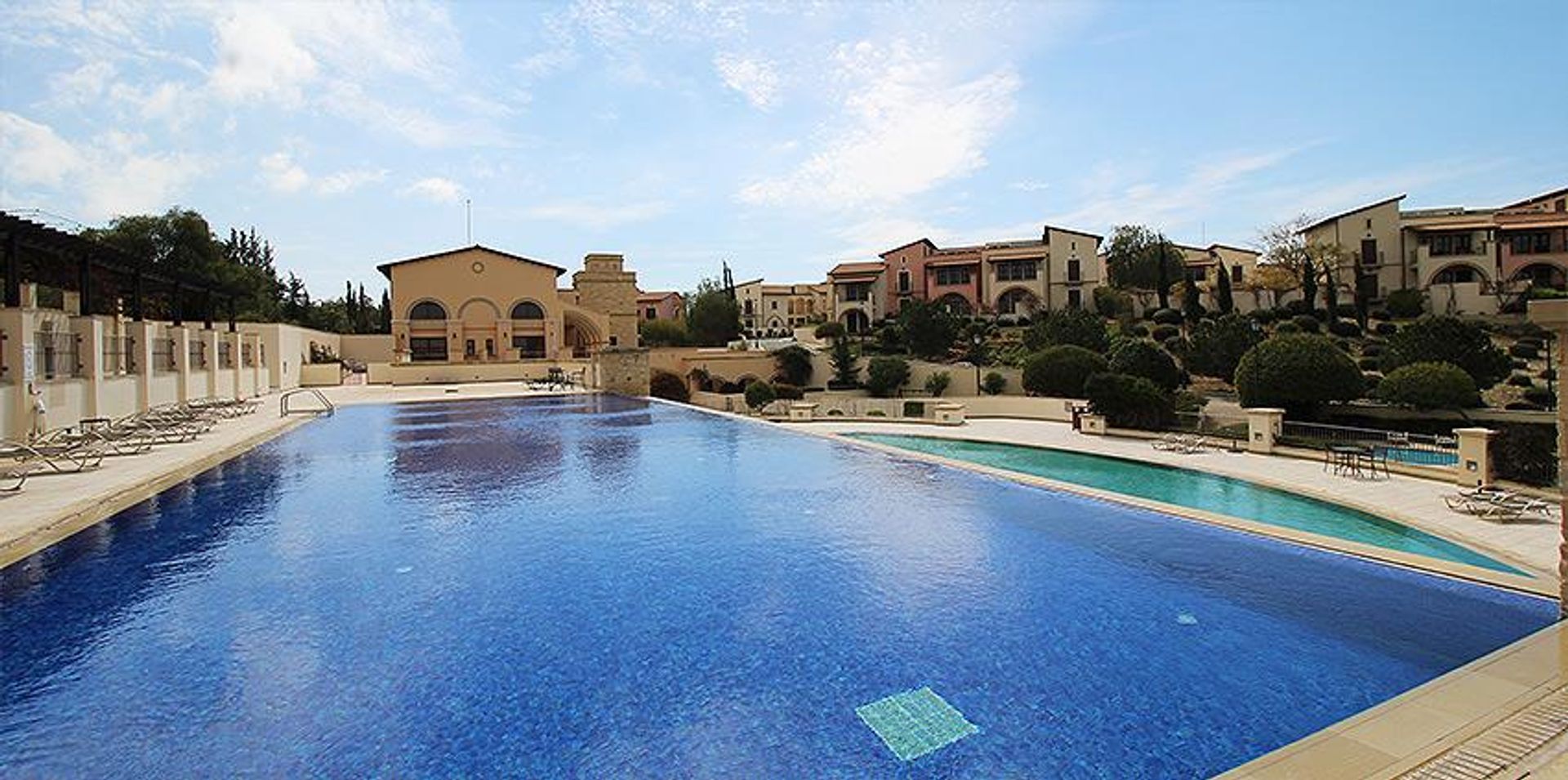 Condominium in Kouklia, Paphos 10755501