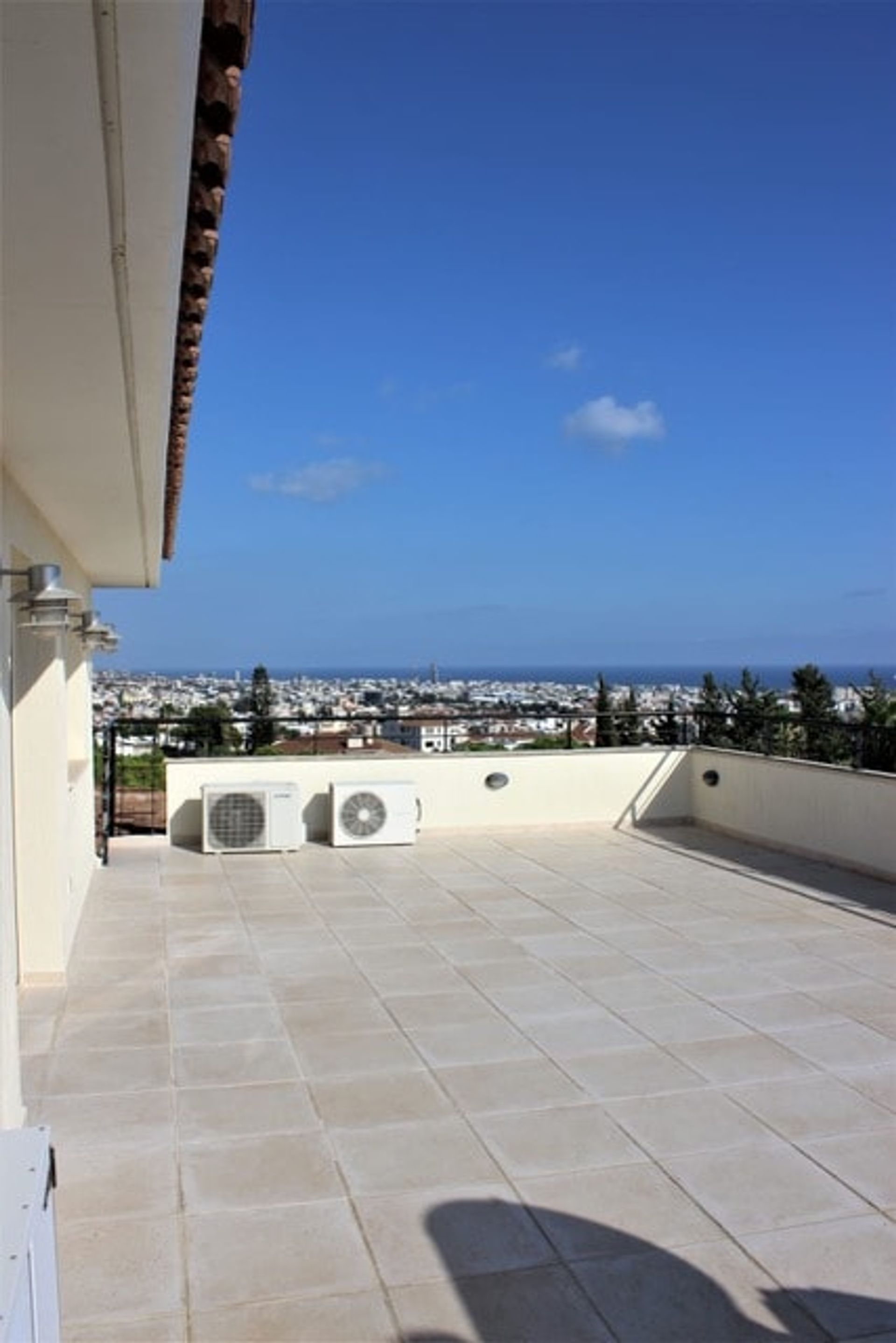 rumah dalam Limassol, Limassol 10756418