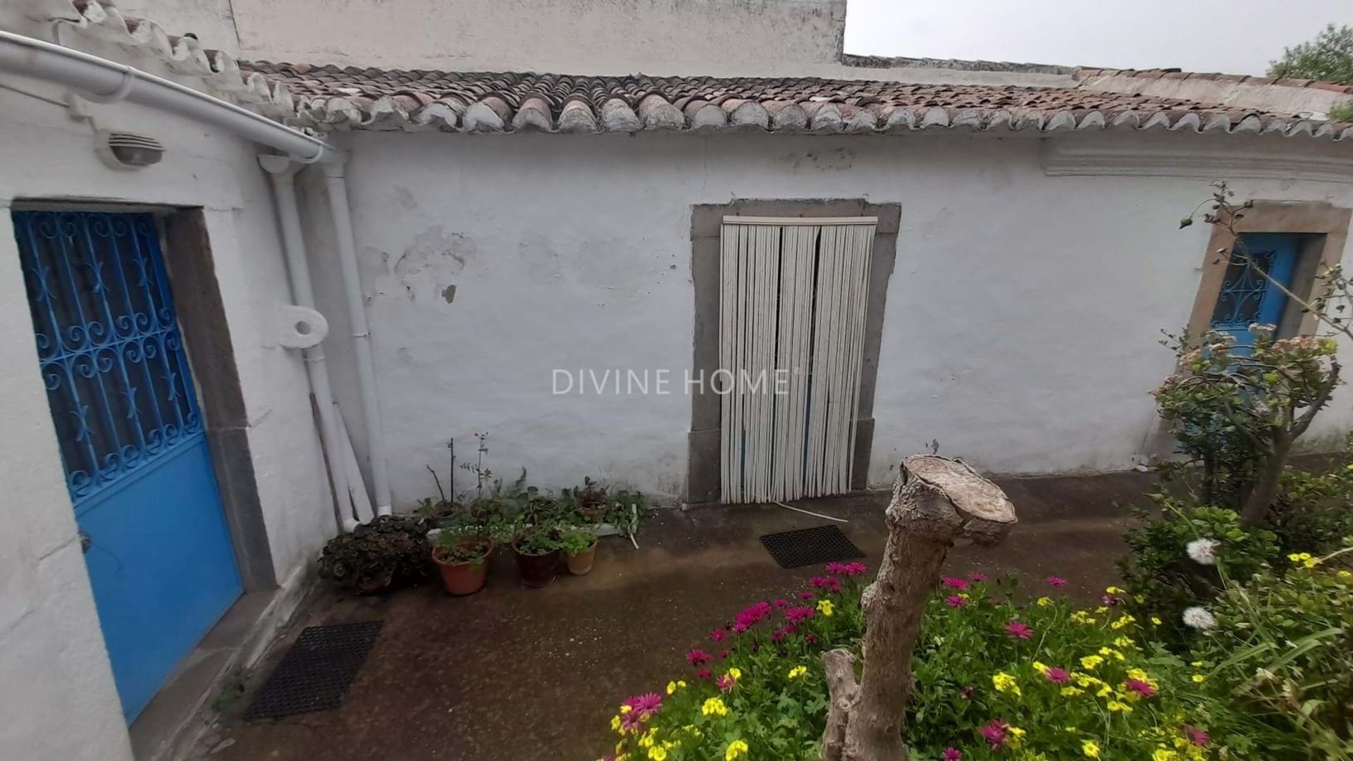 House in São Brás de Alportel, Faro District 10756449