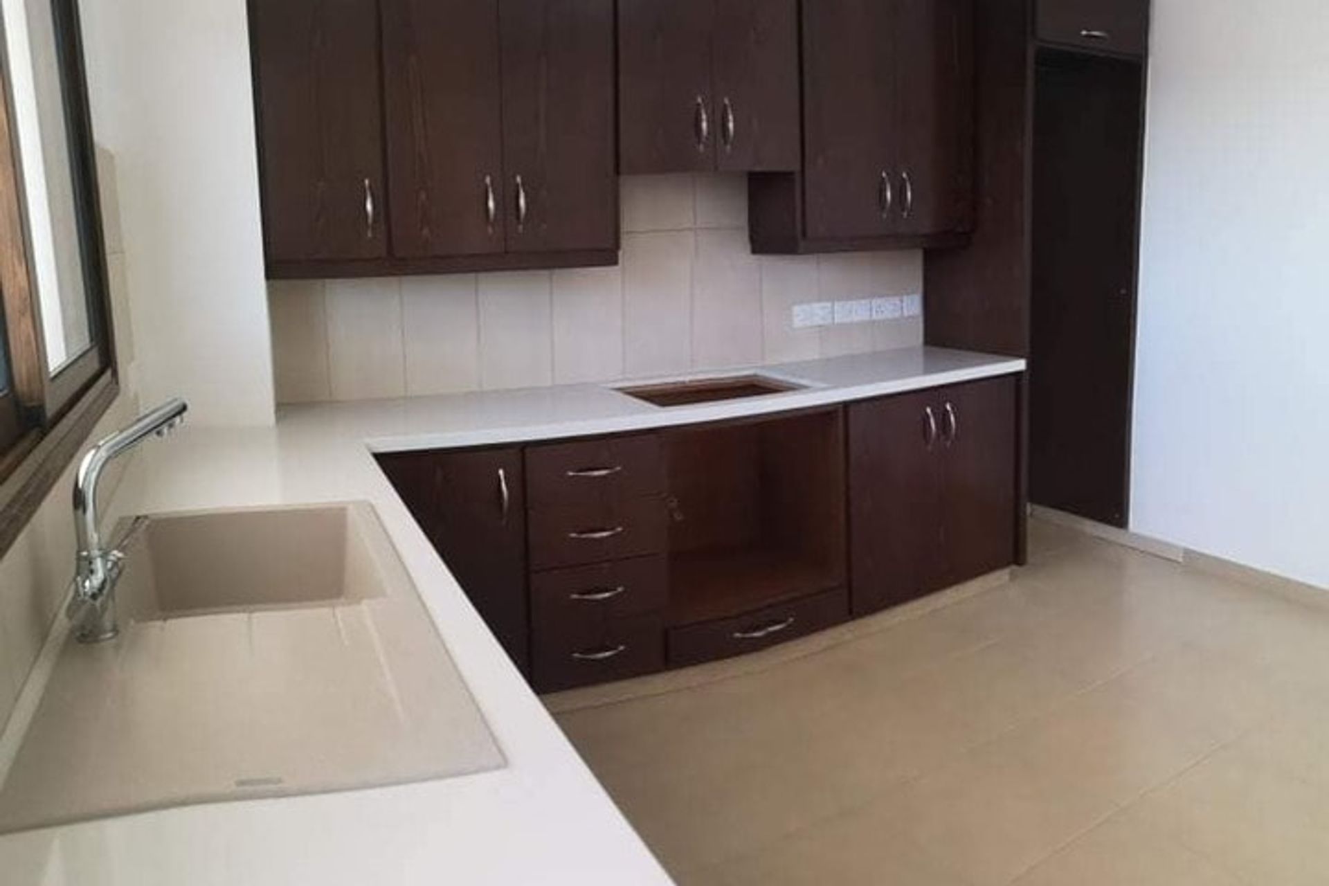 Condominio en Aradippou, Lárnaca 10756561