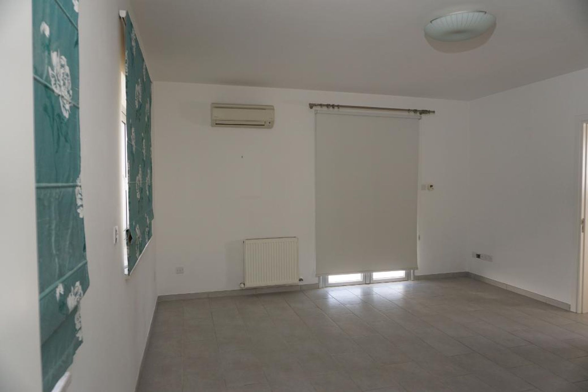 rumah dalam Aradippou, Larnaca 10756632