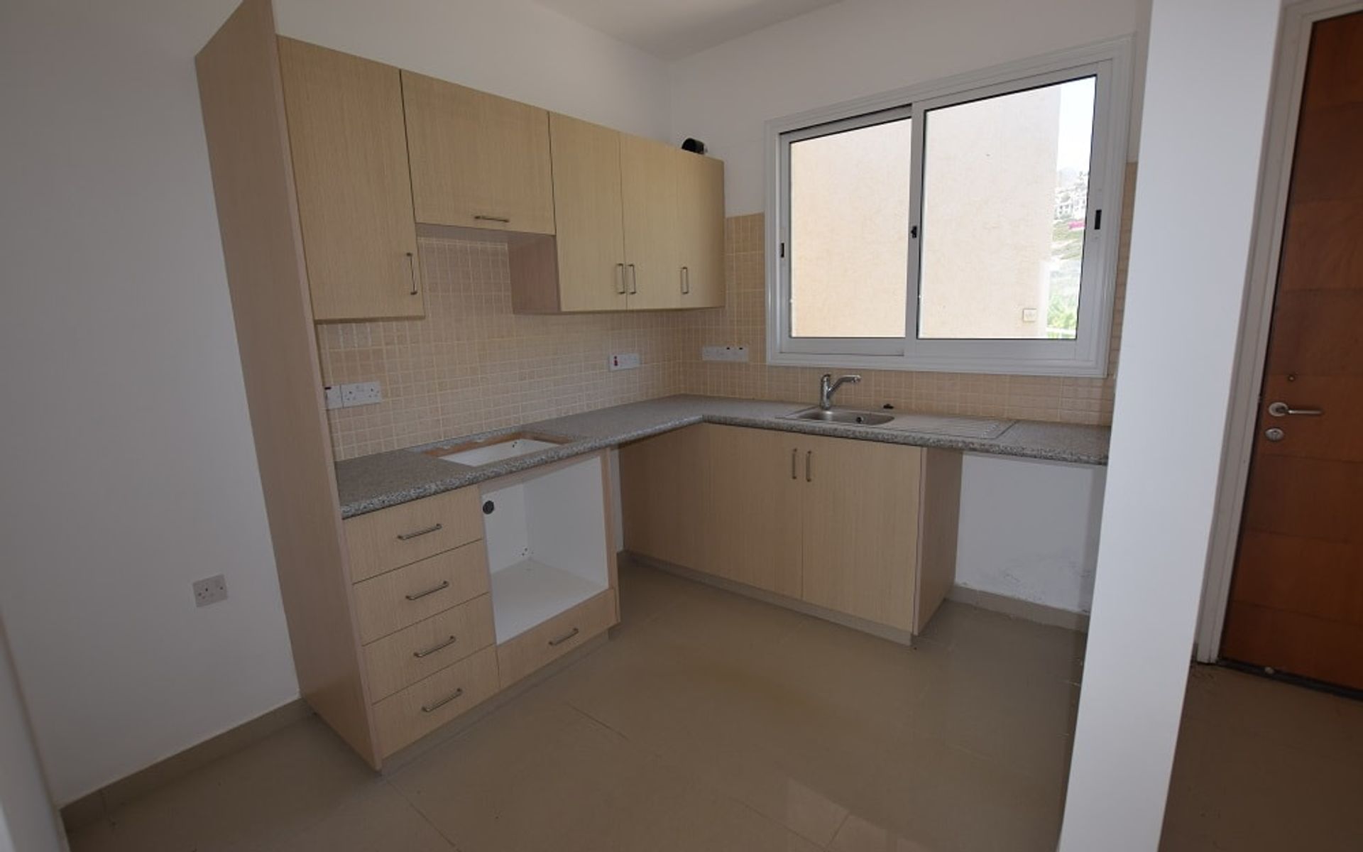 Condominio nel Peyia, Paphos 10756832