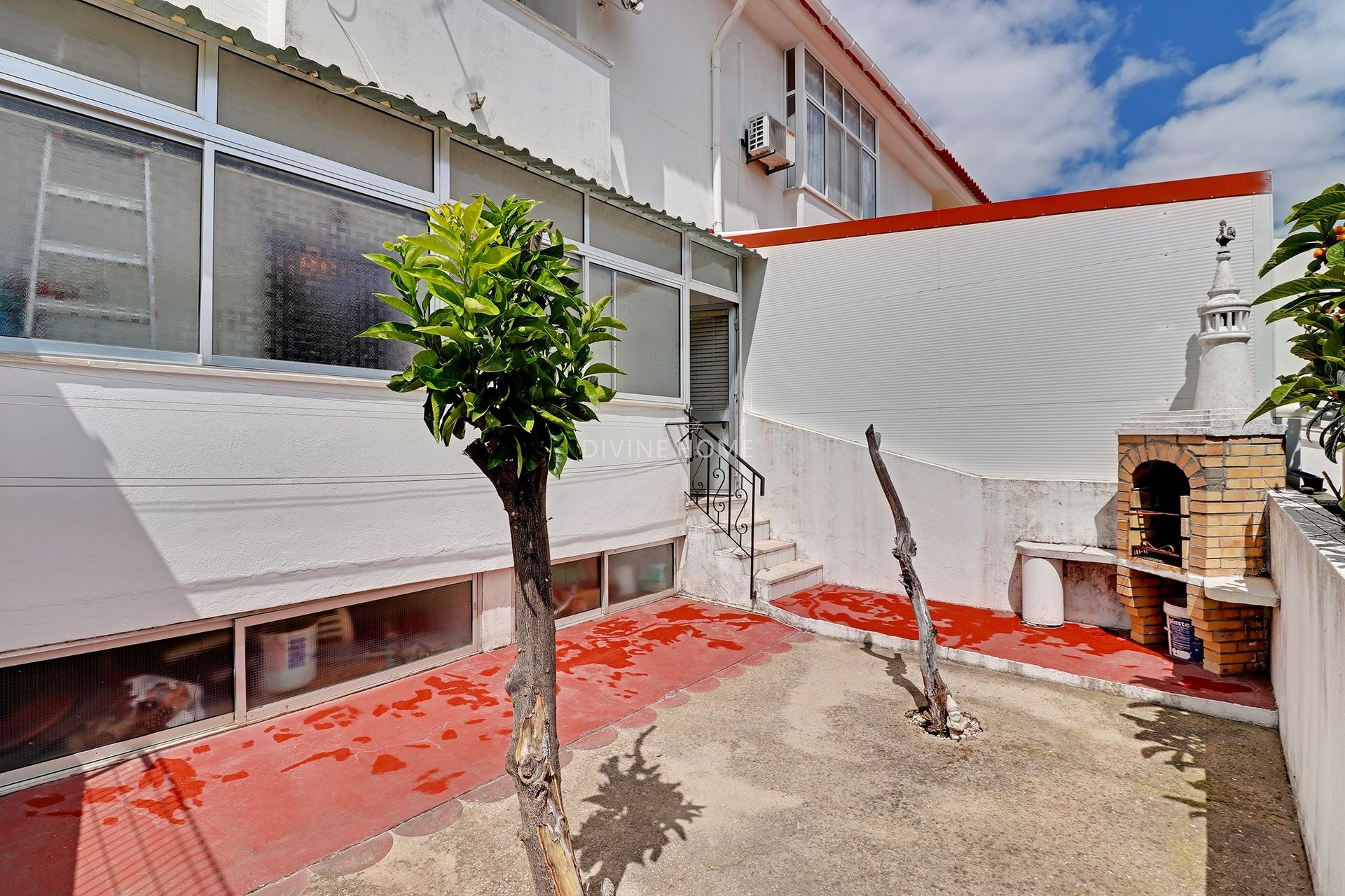 House in São Brás de Alportel, Faro District 10756858