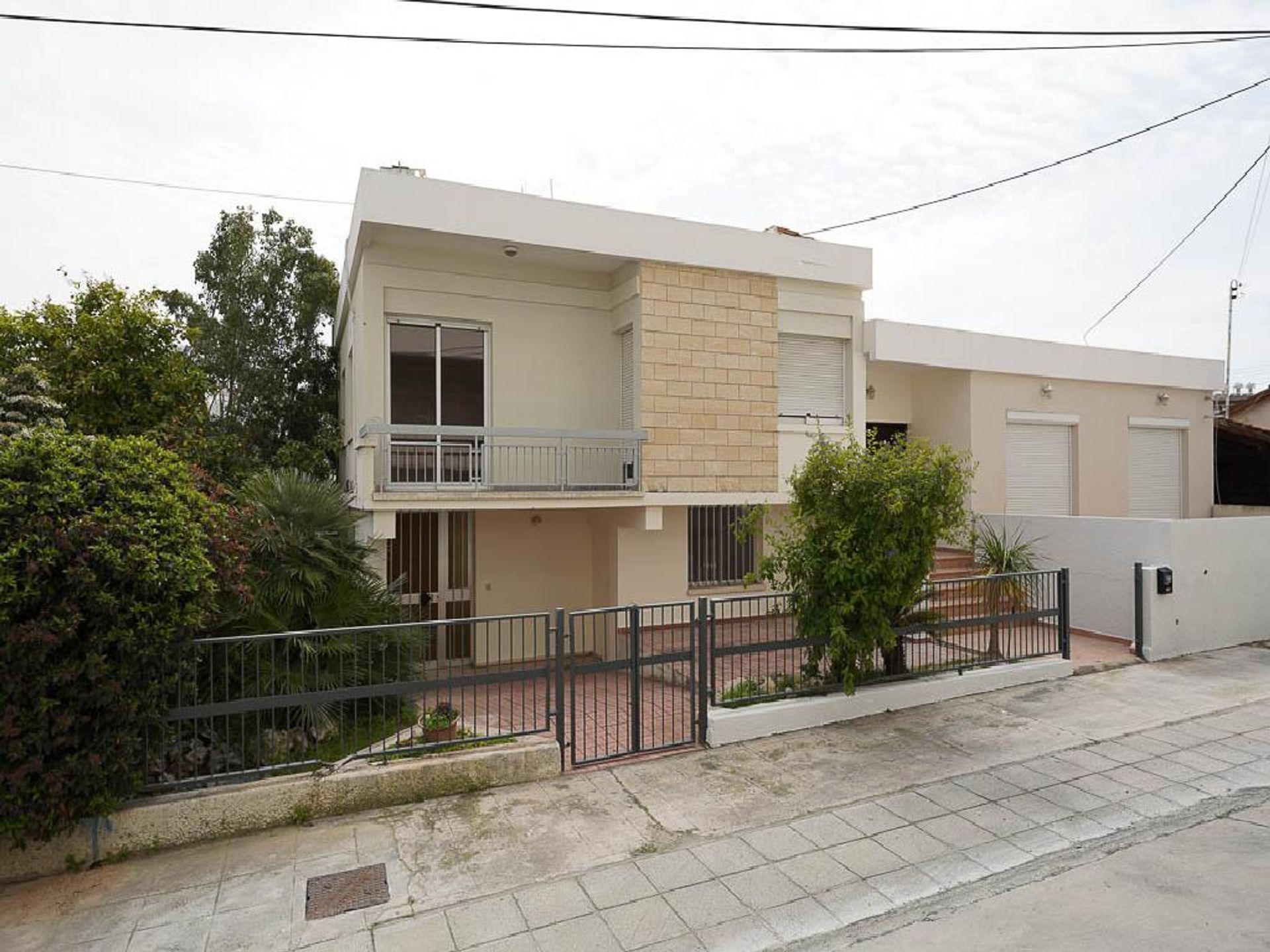 Rumah di Mesa Geitonia, Limassol 10757161