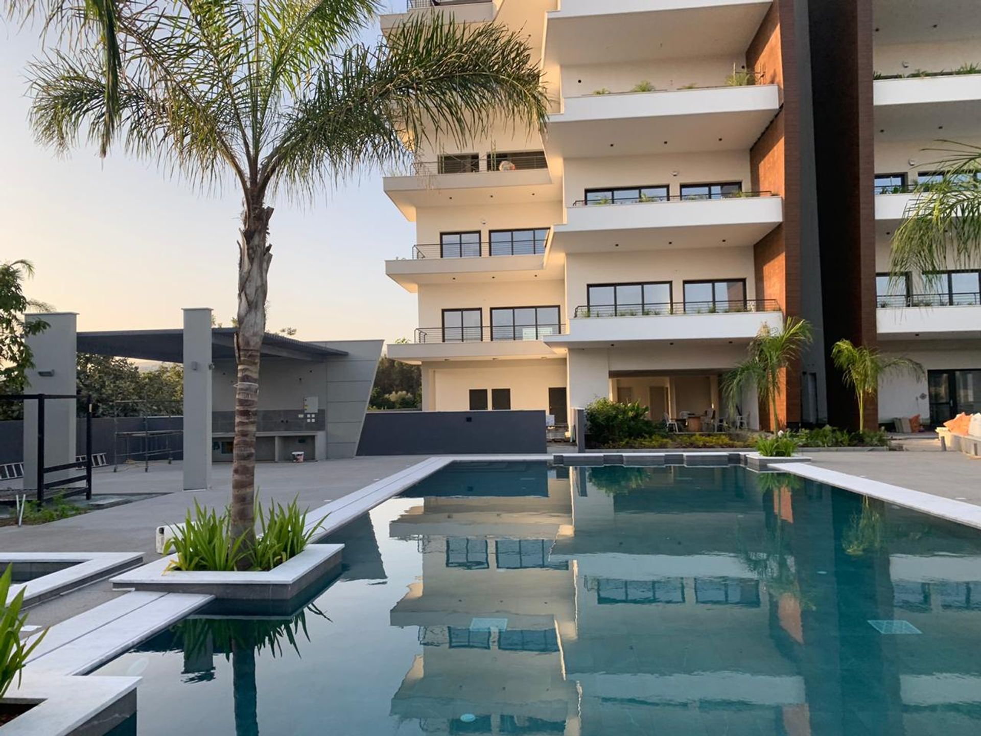 Condominium in Germasogeia, Limassol 10757644