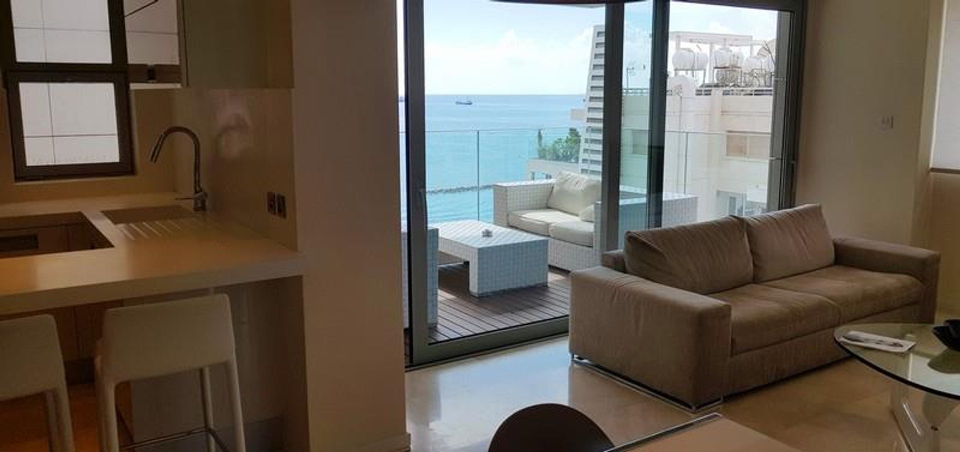 Condominio en Limassol, Limassol 10758072