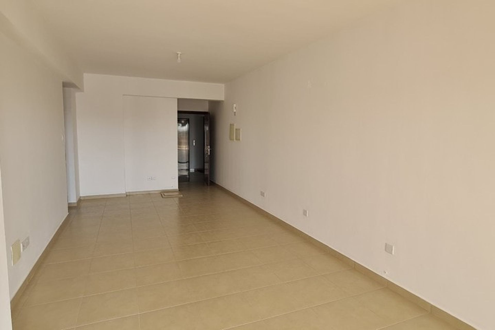 Condominium dans Aradippou, Larnaca 10758280