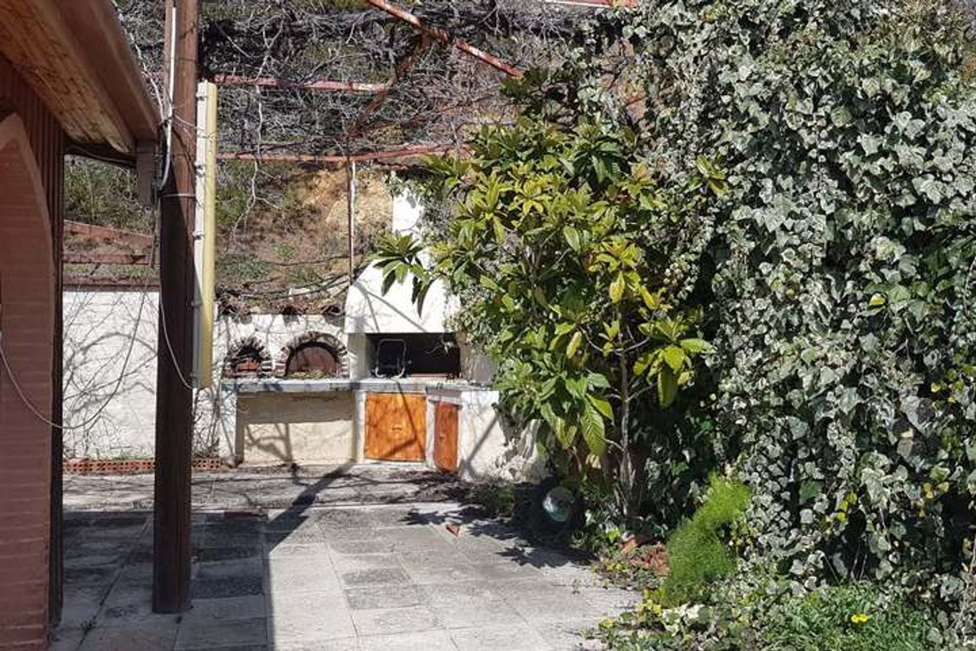 Casa nel Agioi Vavatsinias, Larnaca 10758296