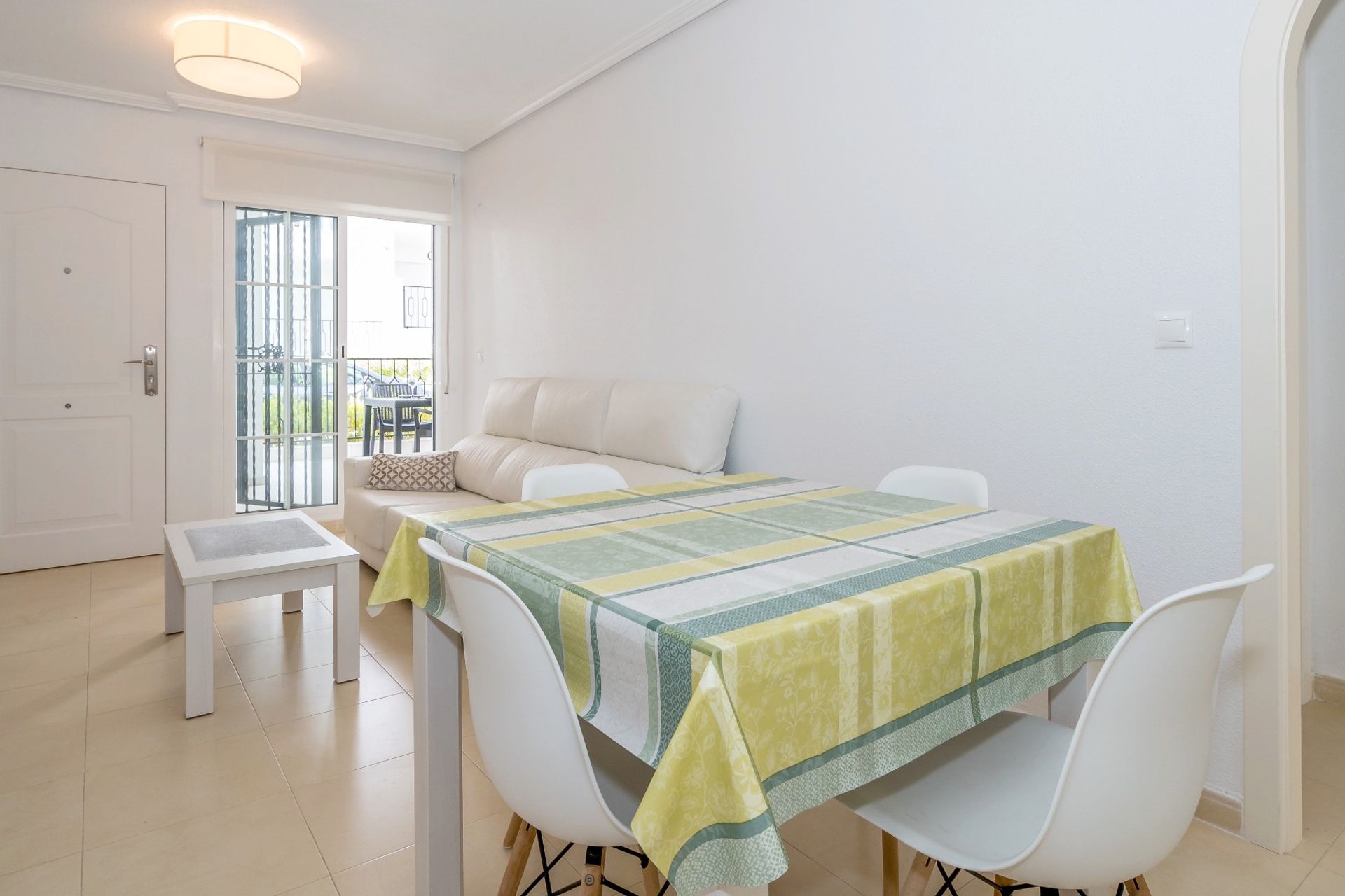 Condominium in Alicante, Valencia 10758890