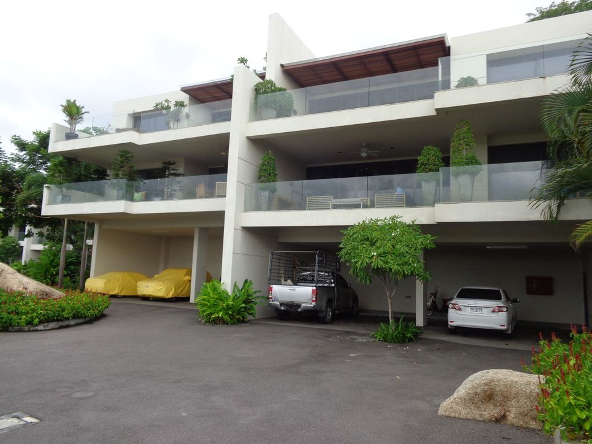 Condominium dans Karon, Phuket 10759936