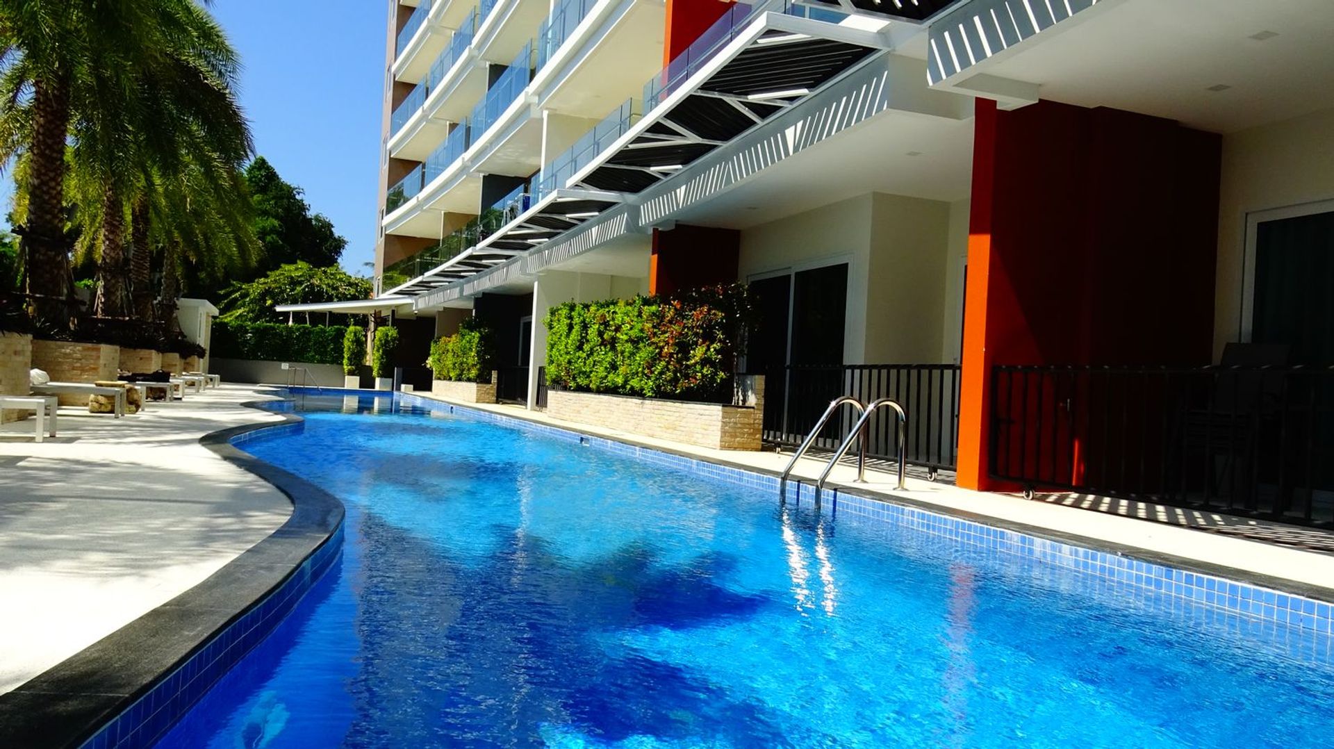 Condominio nel Tambon Rawai, Chang Wat Phuket 10760006