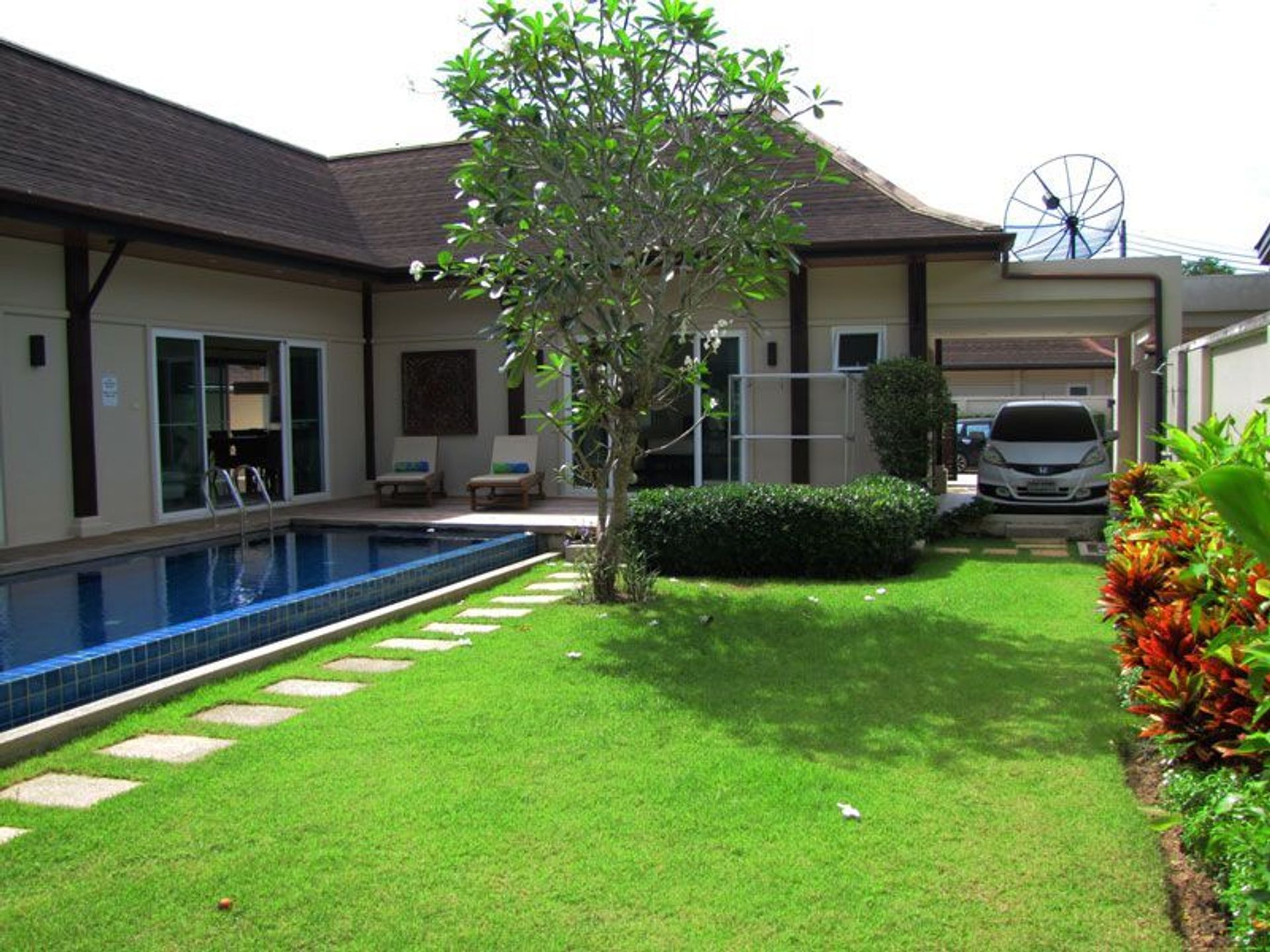 Haus im Thep Krasatti, Phuket 10760023