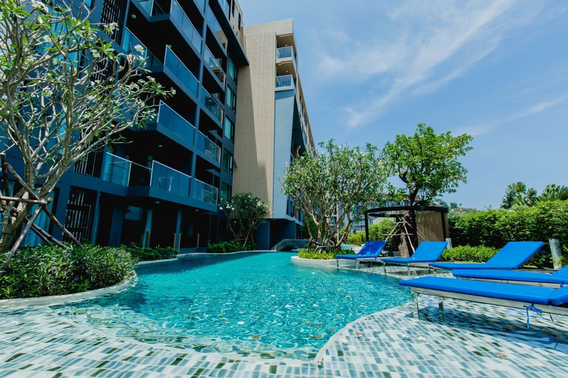 Condominium in Tambon Choeng Thale, Chang Wat Phuket 10760029