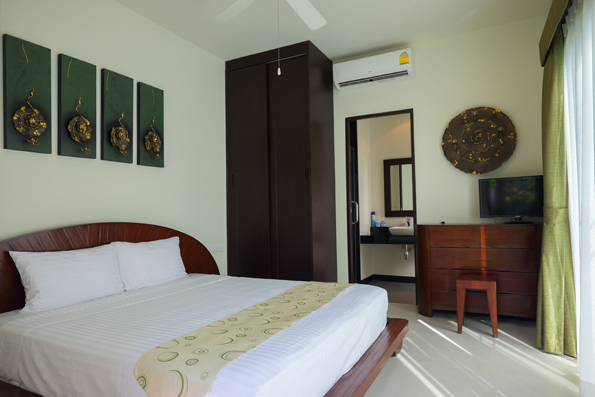 Hus i Tambon Rawai, Chang Wat Phuket 10760043