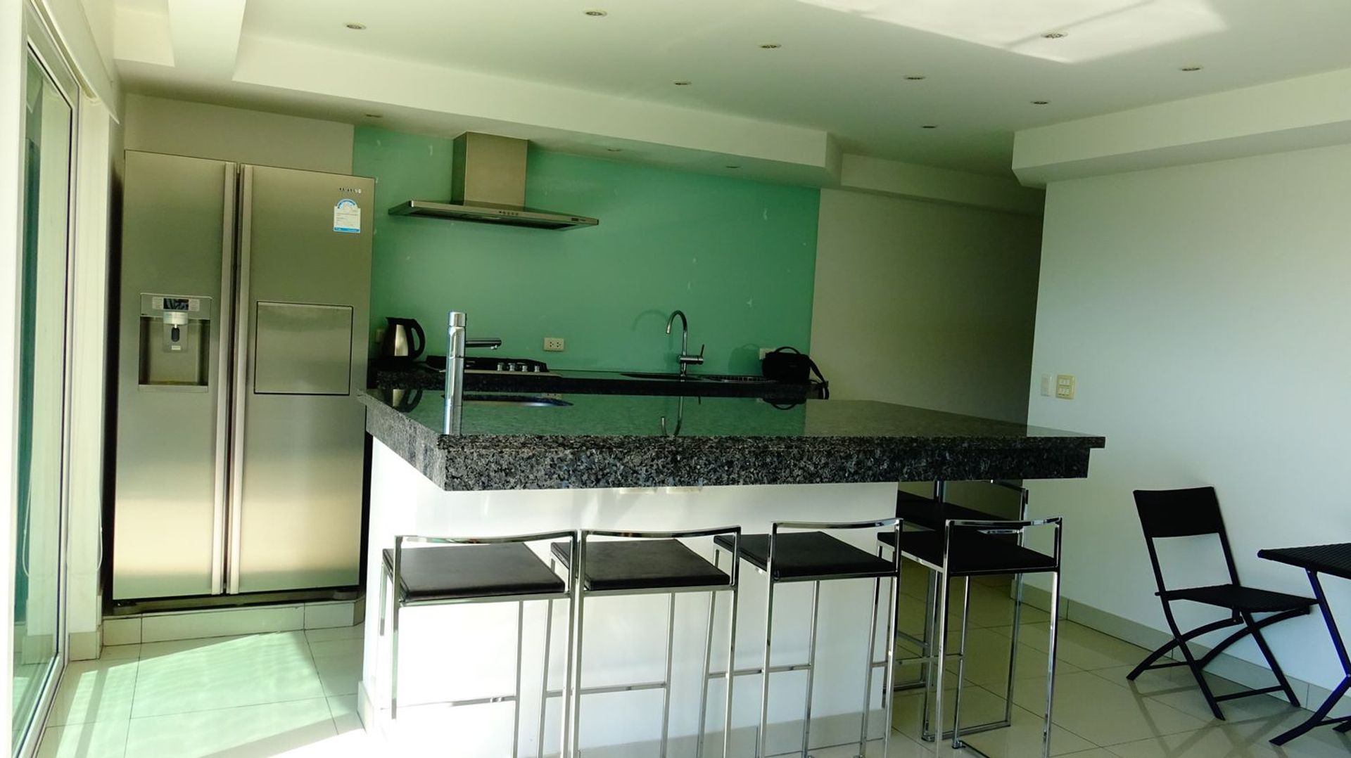 Condominium in Tambon Karon, Chang Wat Phuket 10760051