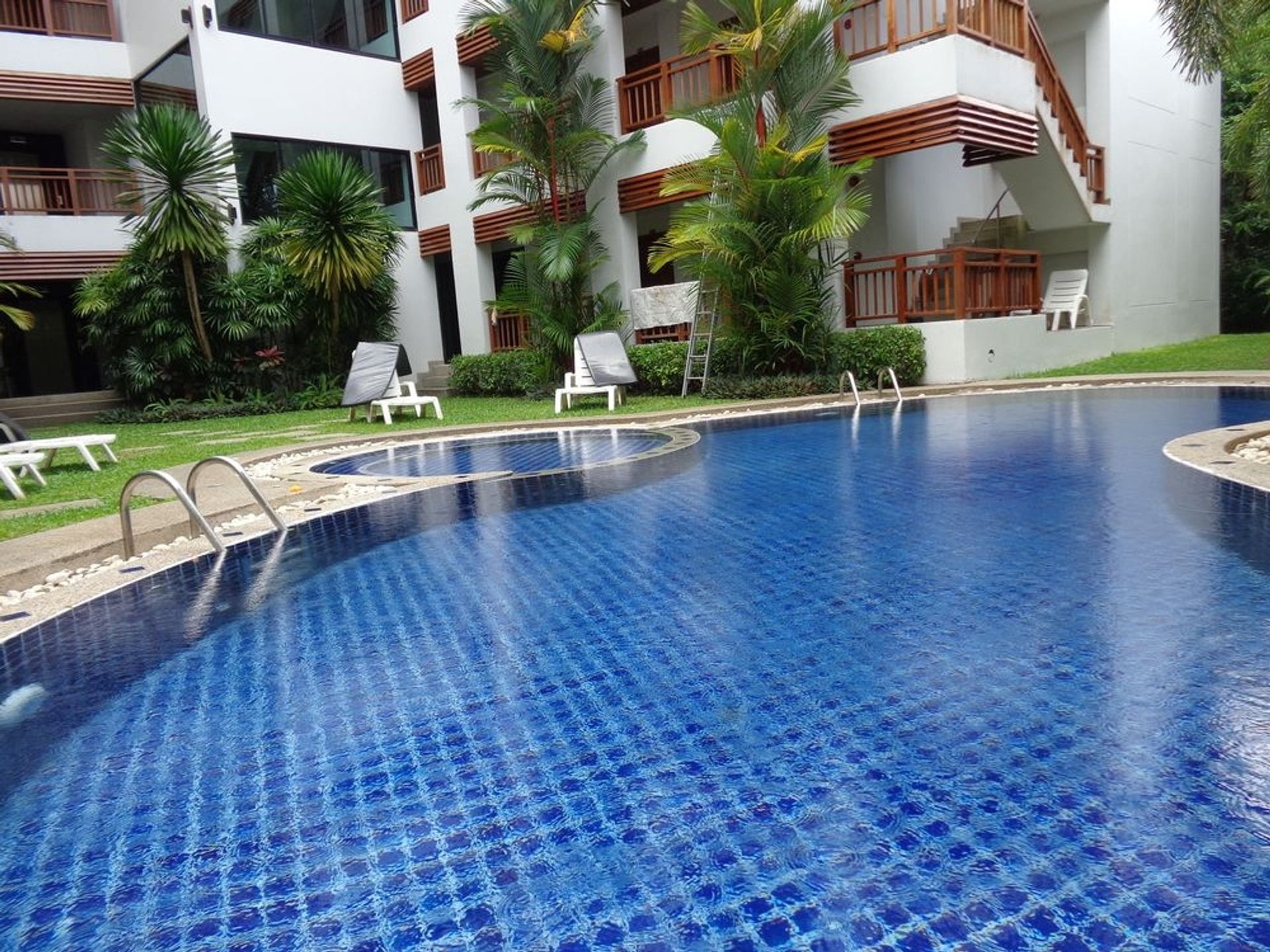 Condominium dans Tambon Choeng Thale, Chang Wat Phuket 10760053