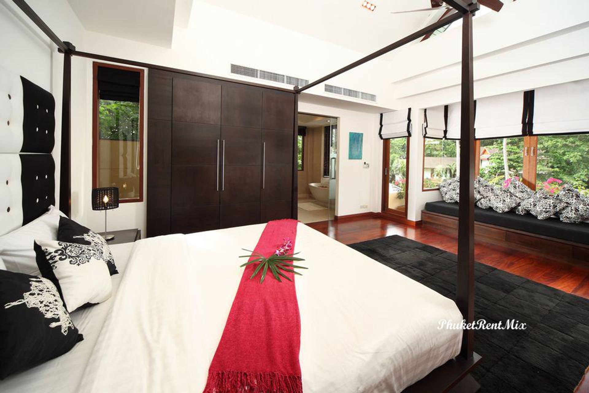 жилой дом в Tambon Karon, Chang Wat Phuket 10760064