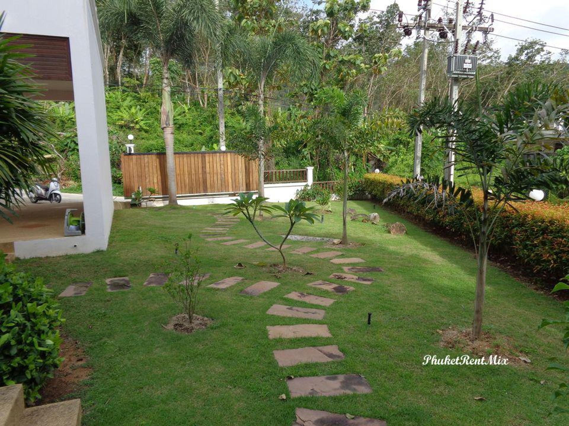 Rumah di Tambon Kamala, Chang Wat Phuket 10760120