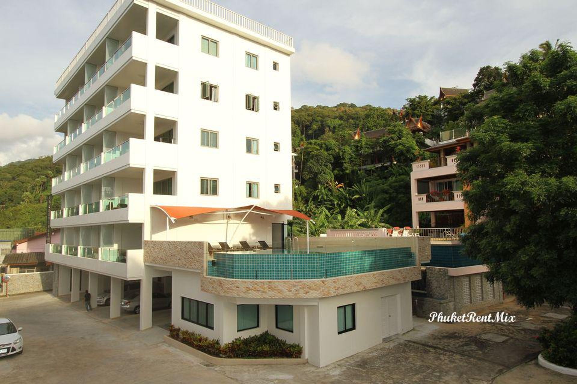 Condominium dans Ban Lum Fuang, Phuket 10760140