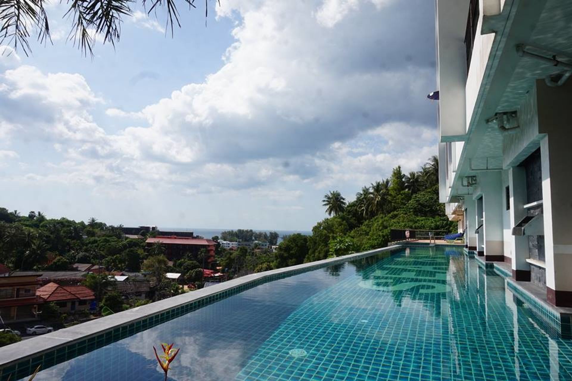 公寓 在 Tambon Karon, Chang Wat Phuket 10760150